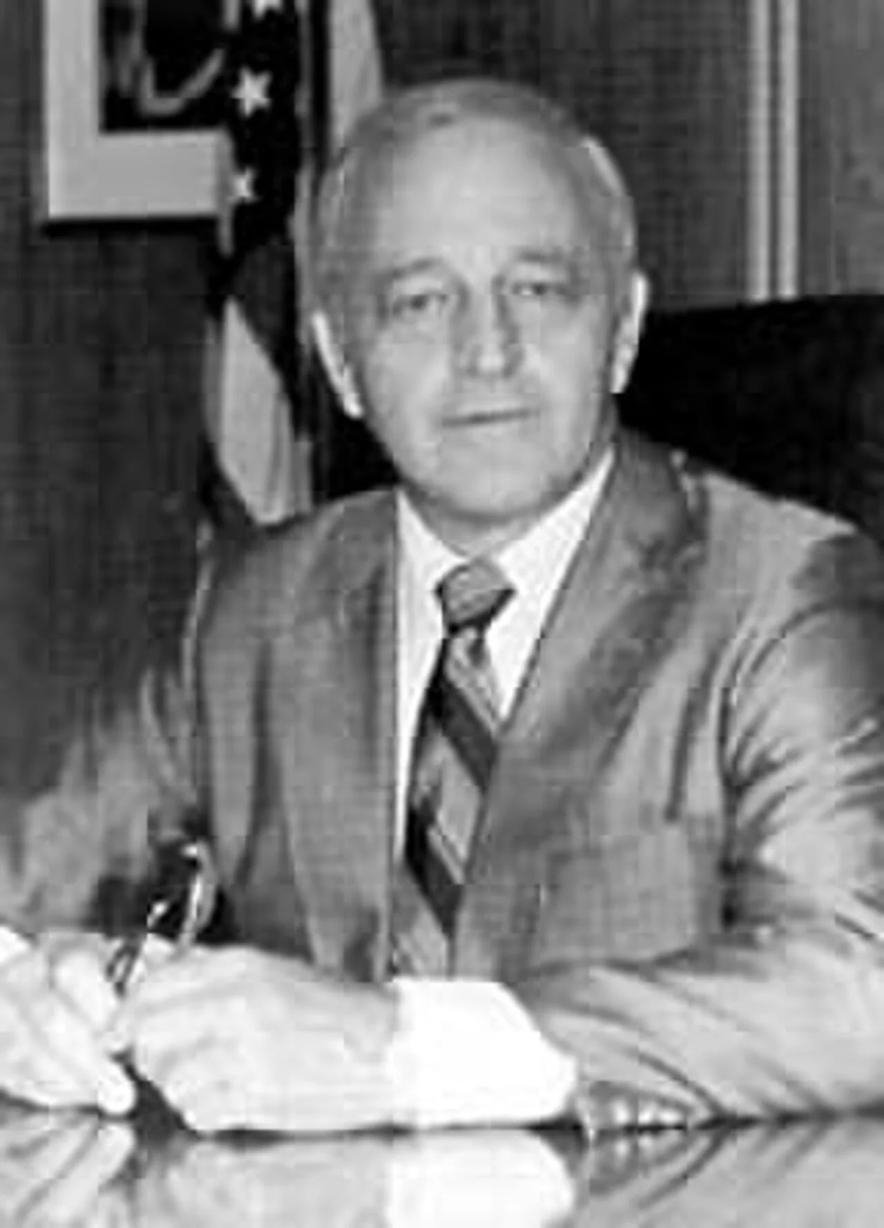 Portrait of Ray Barnhart (1928–2013) – memorial page