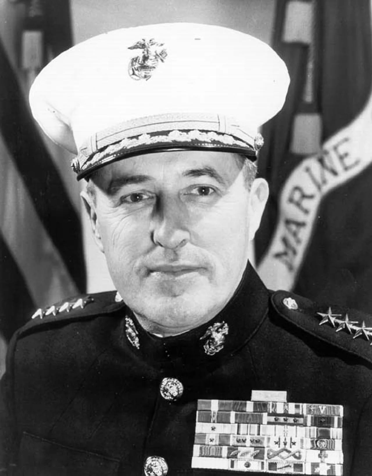 Portrait of Ray Davis (1915–2003) – memorial page