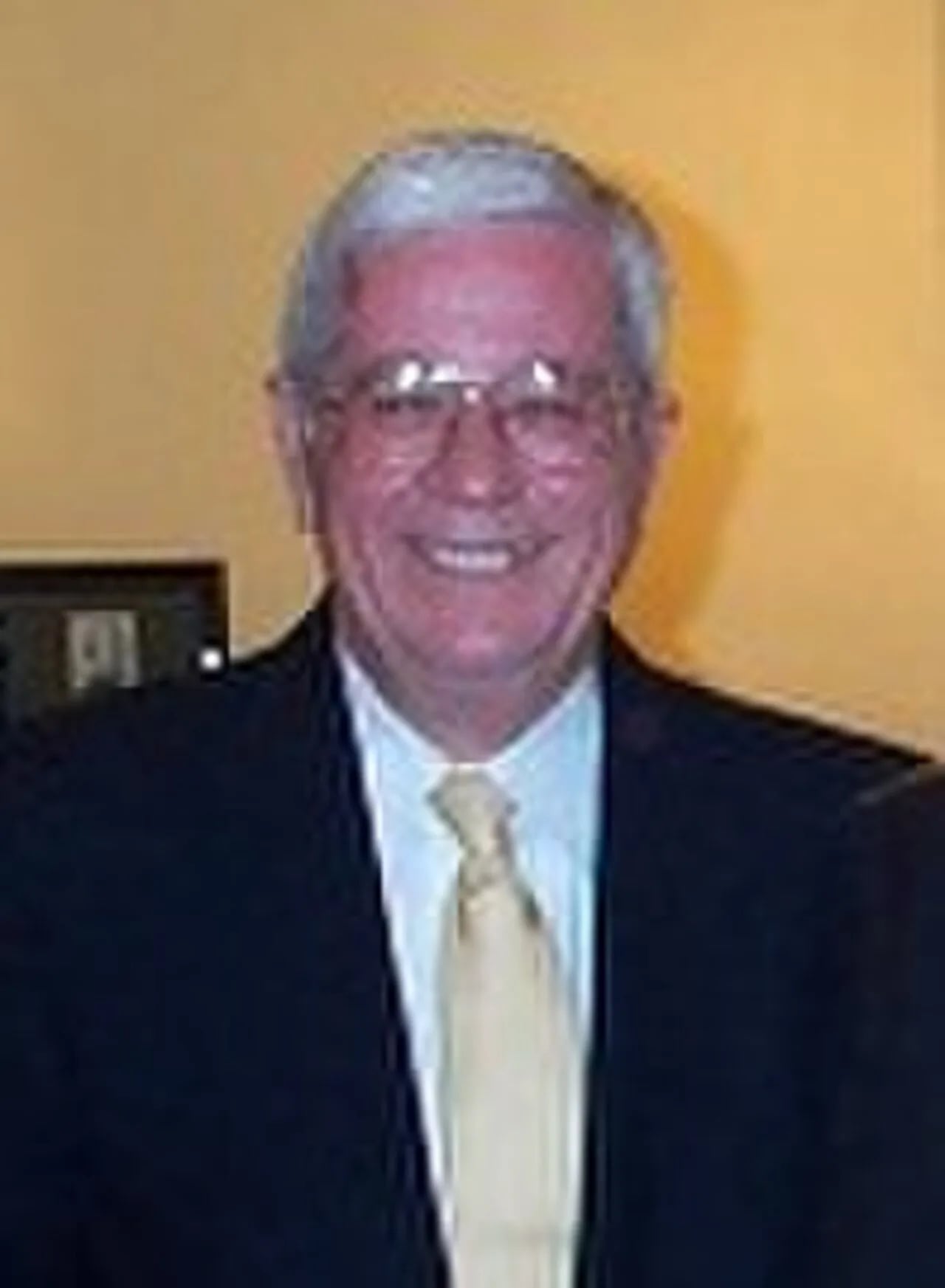 Porträt von Ray Hutchison (1932–2014) – Gedenkseite