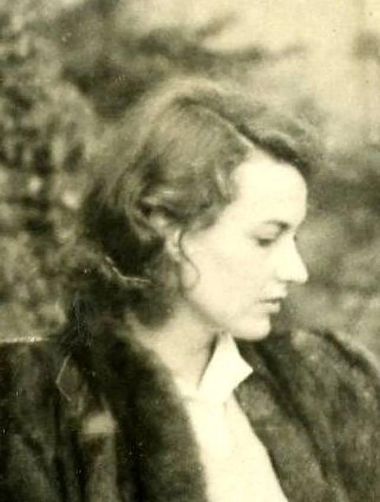 Portrait of Judy Campbell (1916–2004) – memorial page