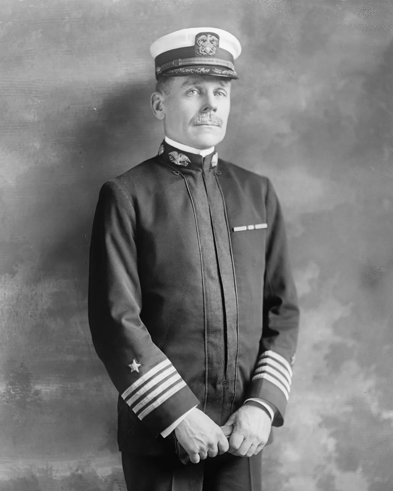 Porträt von Reginald R. Belknap (1871–1959) – Gedenkseite