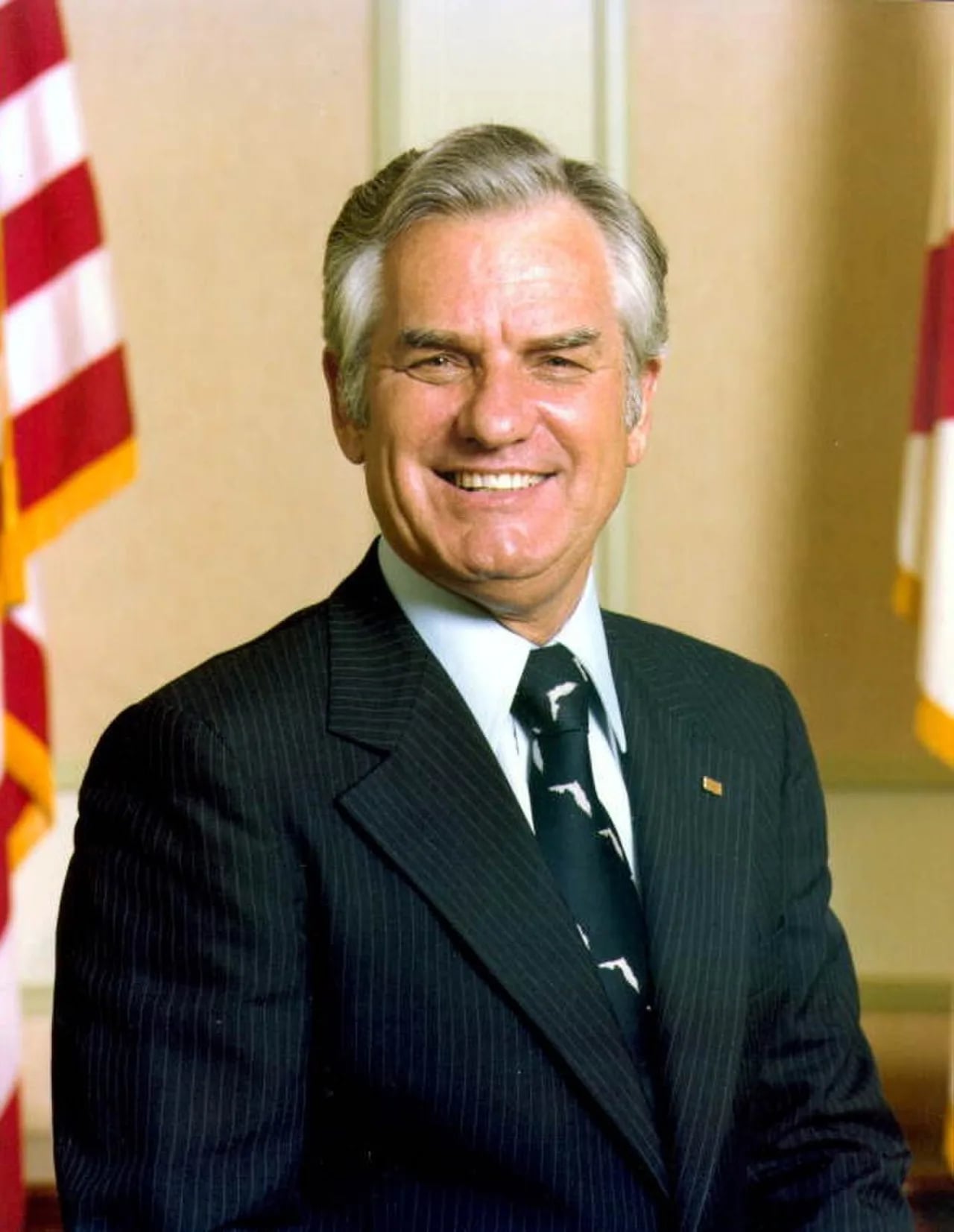 Portrait of Wayne Mixson (1922–2020) – memorial page