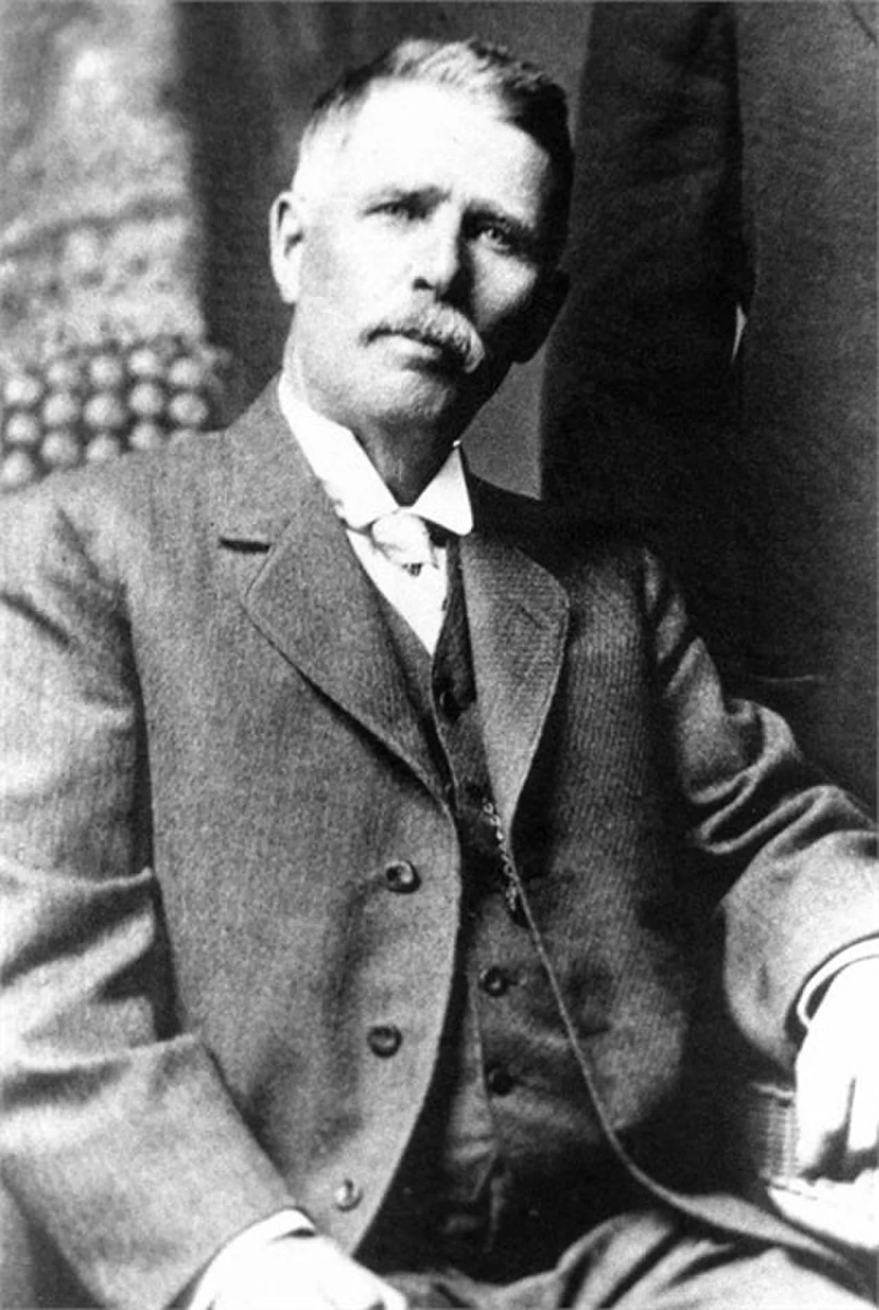 Portrait of Reuben Eldridge Truax (1847–1935) – memorial page
