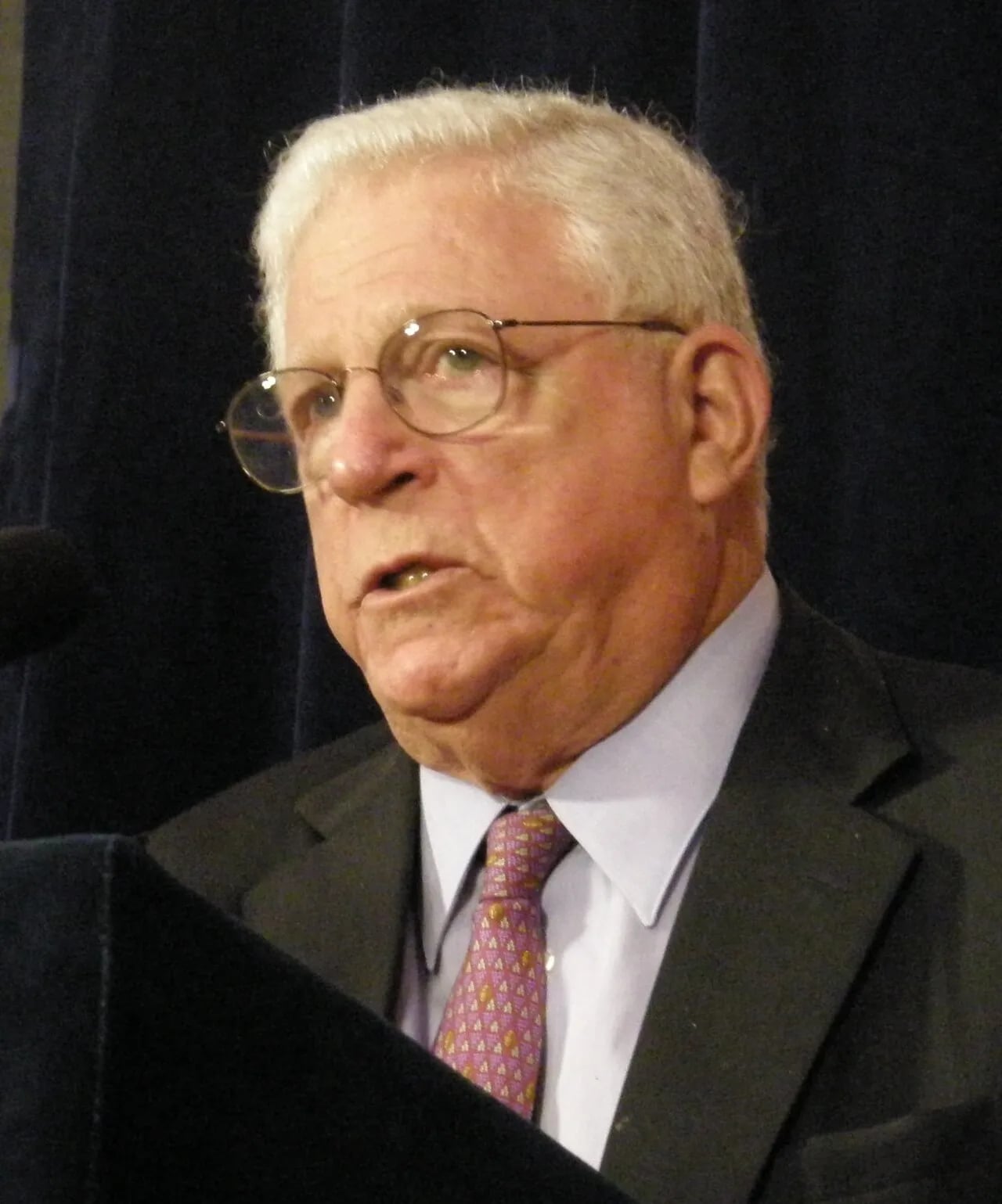 Porträt von Richard Ravitch (1933–2023) – Gedenkseite