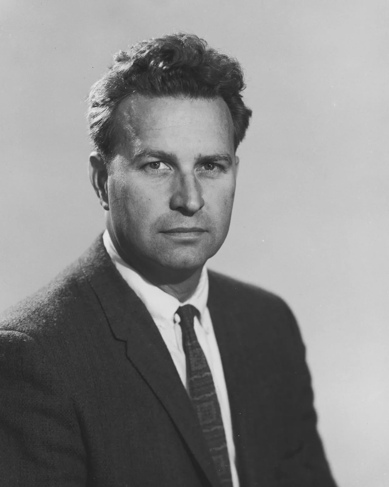 Porträt von Robert Sinclair Dietz (1914–1995) – Gedenkseite