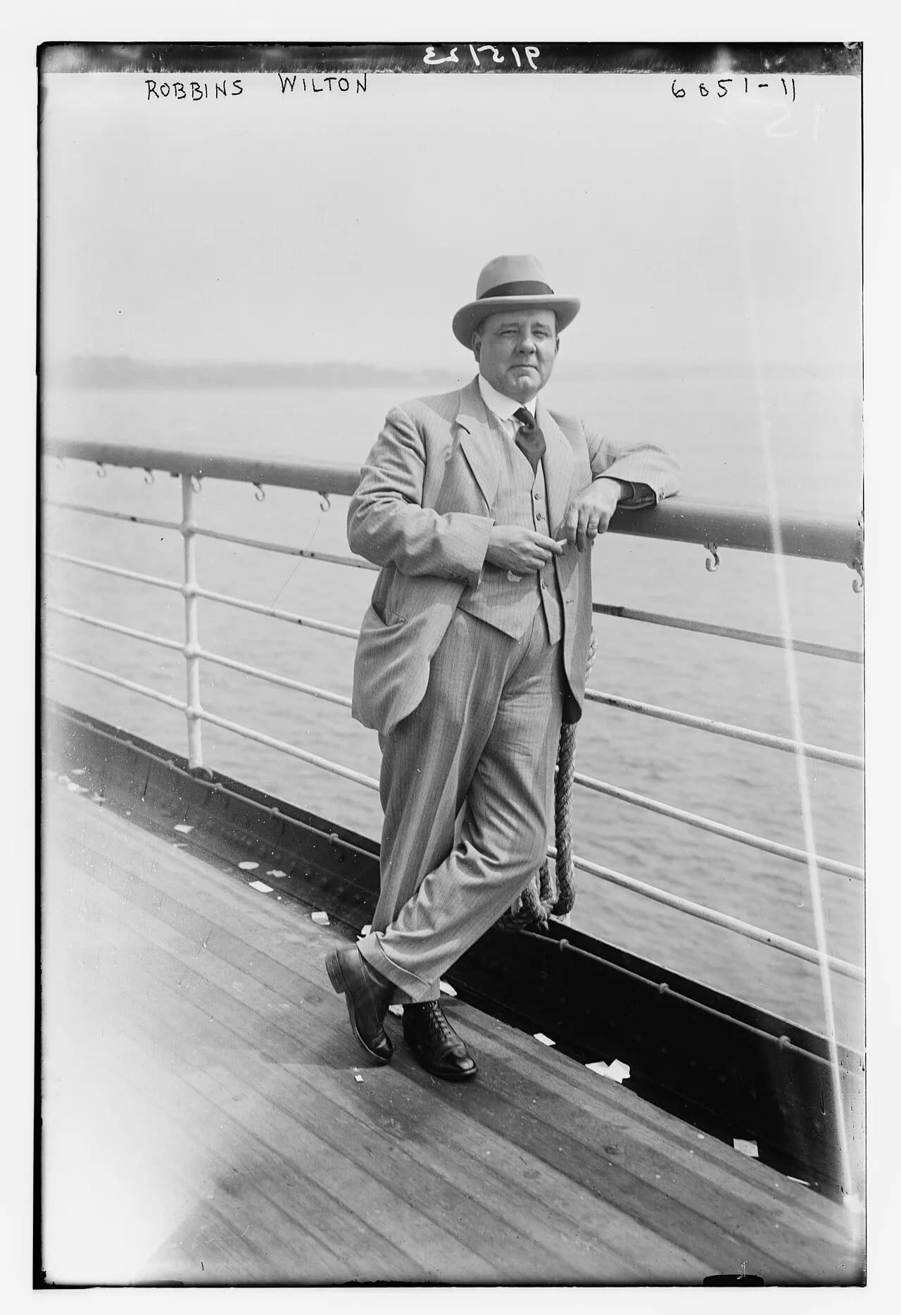 Portrait of Robb Wilton (1881–1957) – memorial page