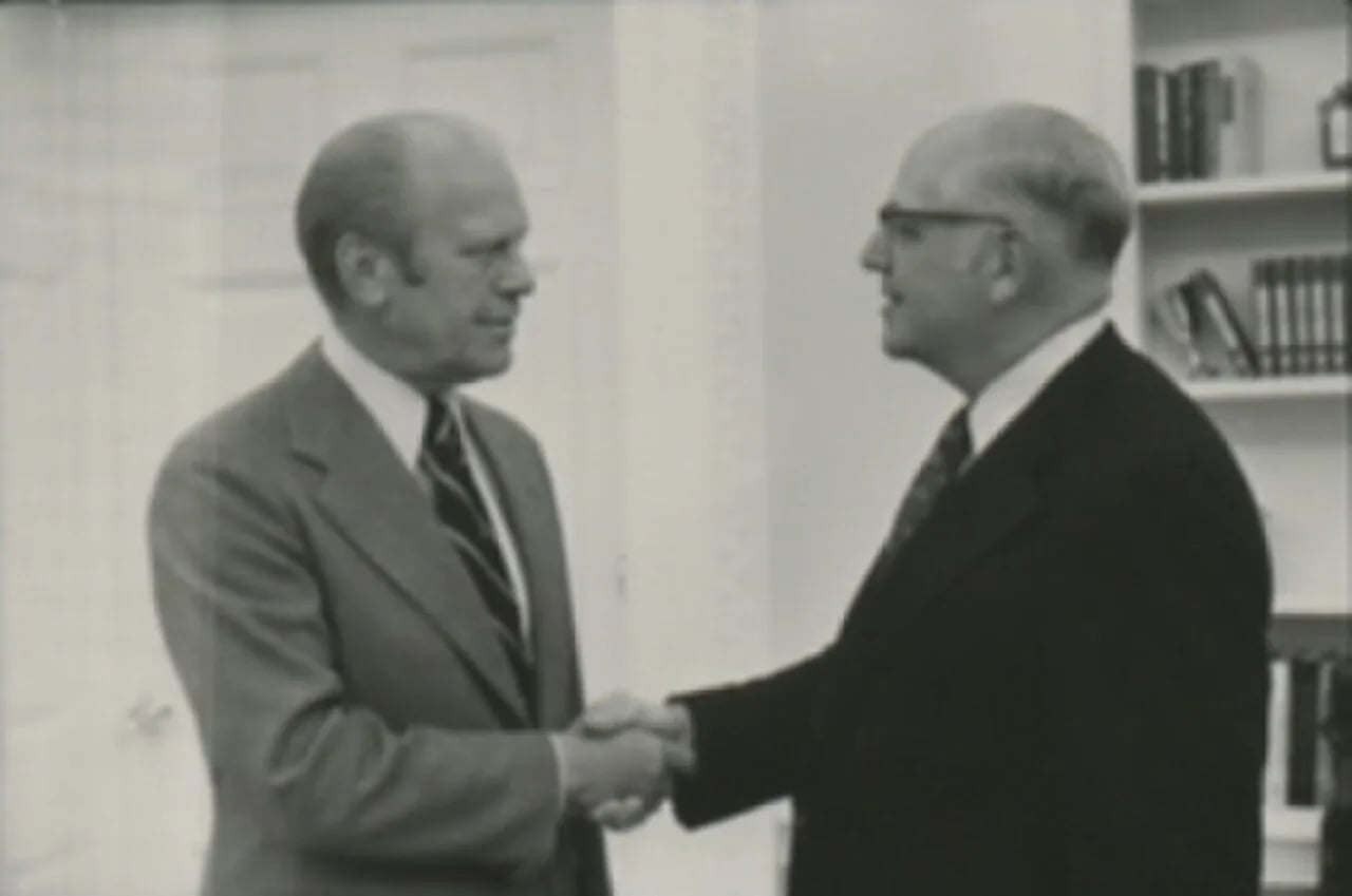Porträt von Robert A. Cook (1912–1991) – Gedenkseite