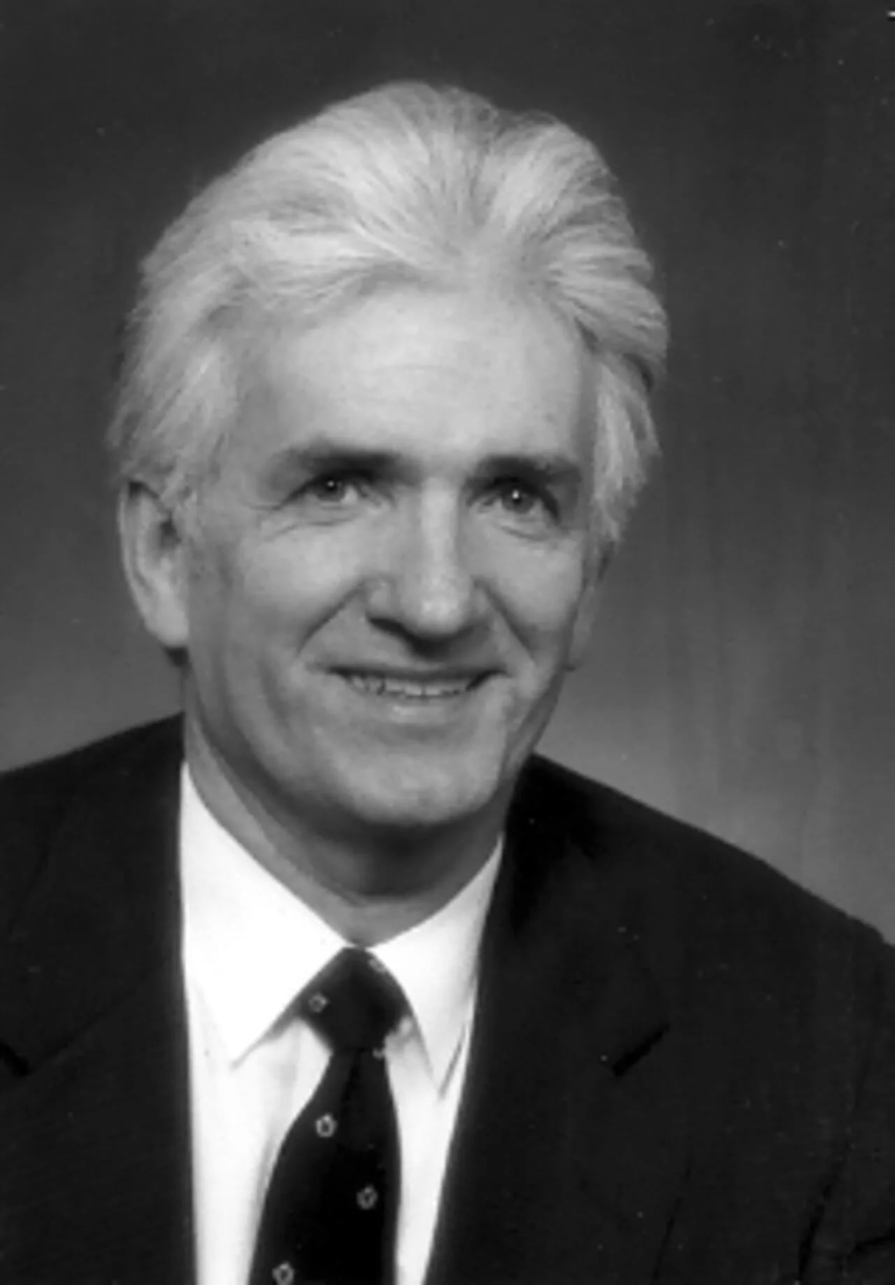 Porträt von Robert Byrne (1930–2016) – Gedenkseite