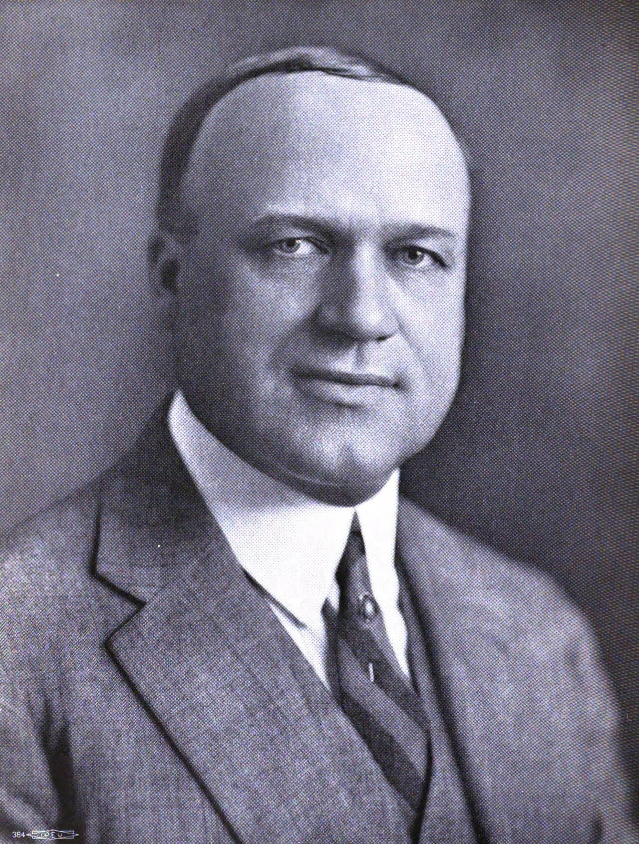 Portrait of Robert Cook Bell (1880–1964) – memorial page