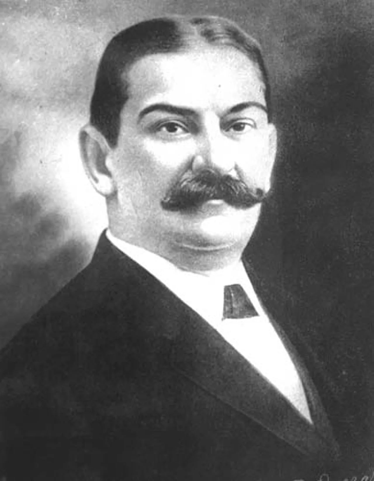 Portrait of Luis Muñoz Rivera (1859–1916) – memorial page