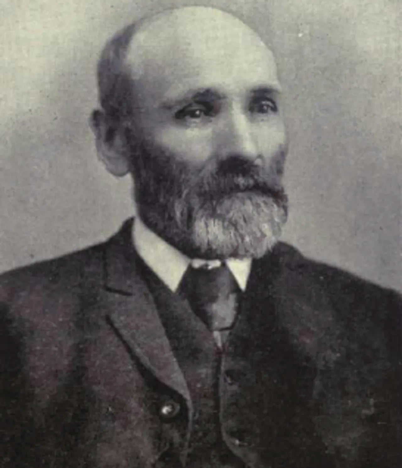 Portrait of Robert McLaughlin (1836–1921) – memorial page