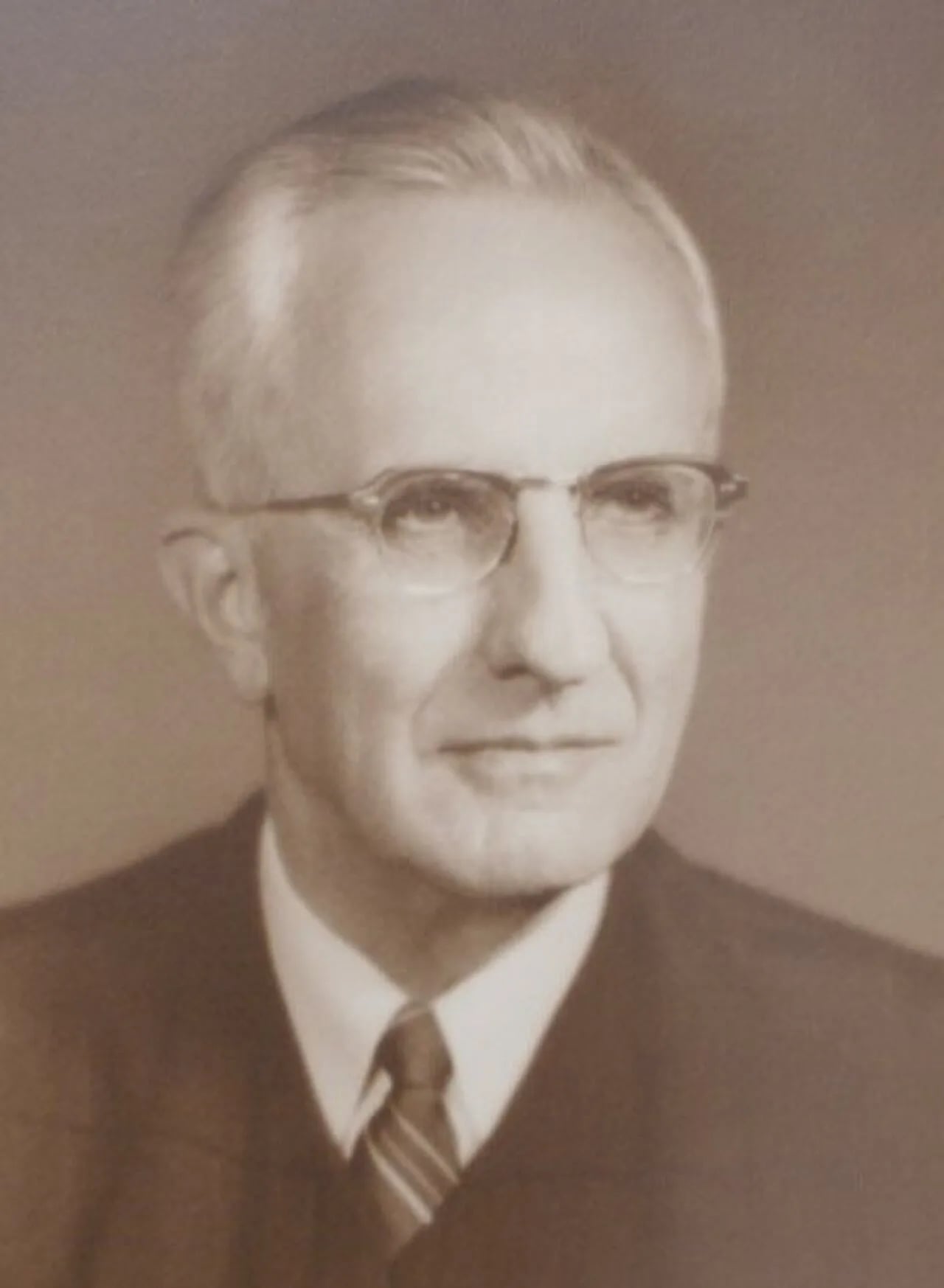 Porträt von Robert Van Pelt (1897–1988) – Gedenkseite