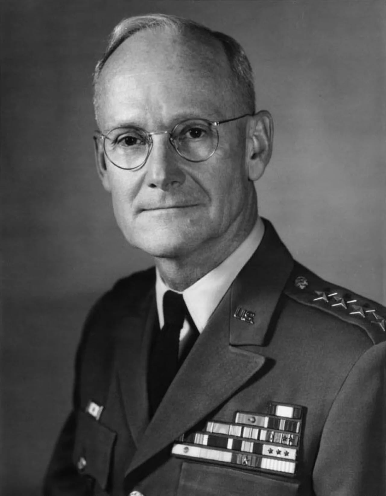 Porträt von Robert W. Porter (1908–2000) – Gedenkseite