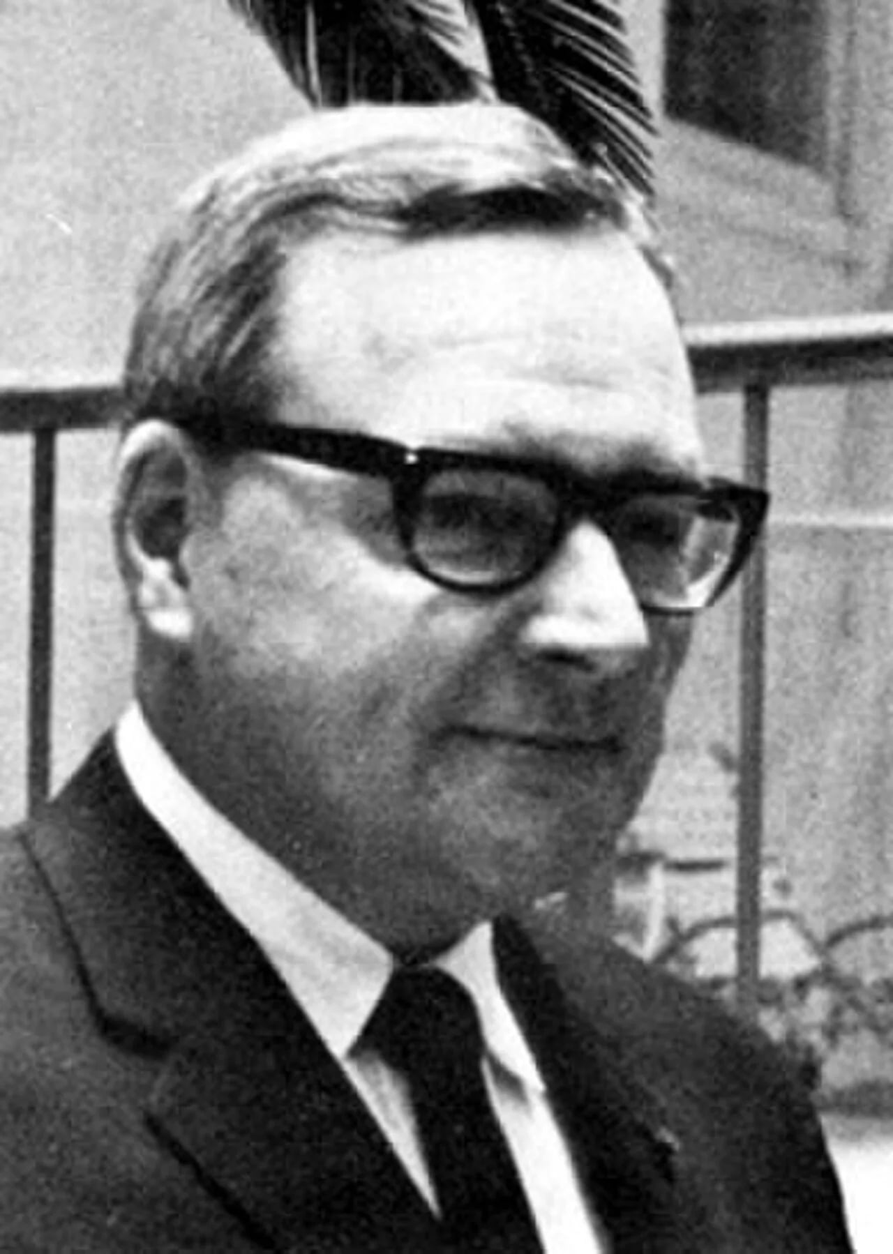 Portrait of Richard B. Ogilvie (1923–1988) – memorial page