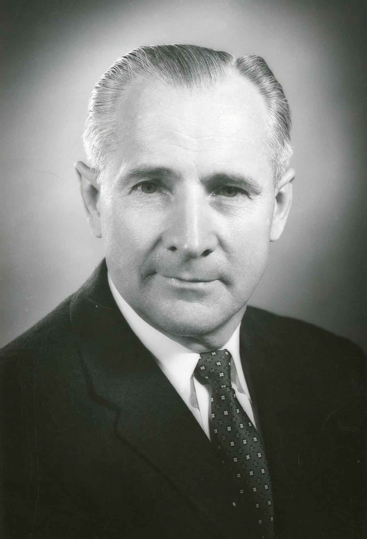 Portrait of Roland Renne (1905–1989) – memorial page