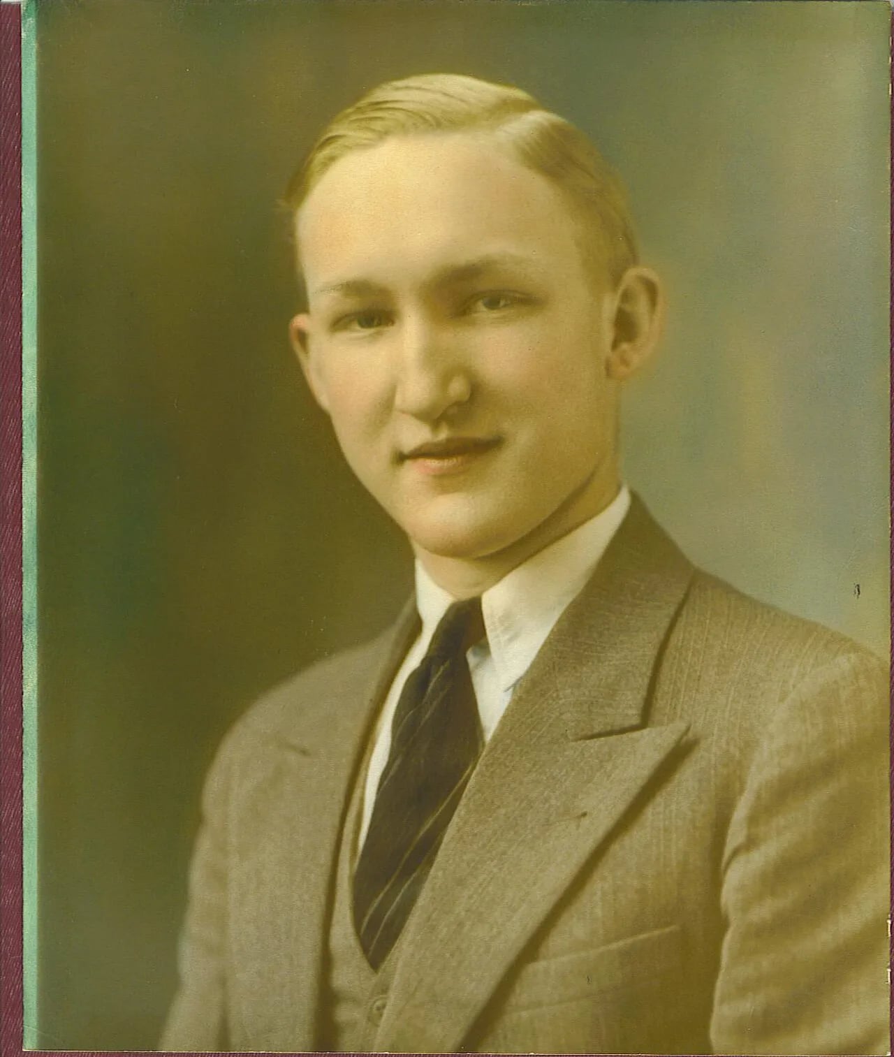 Portrait of Rolia Whitinger (1916–2001) – memorial page