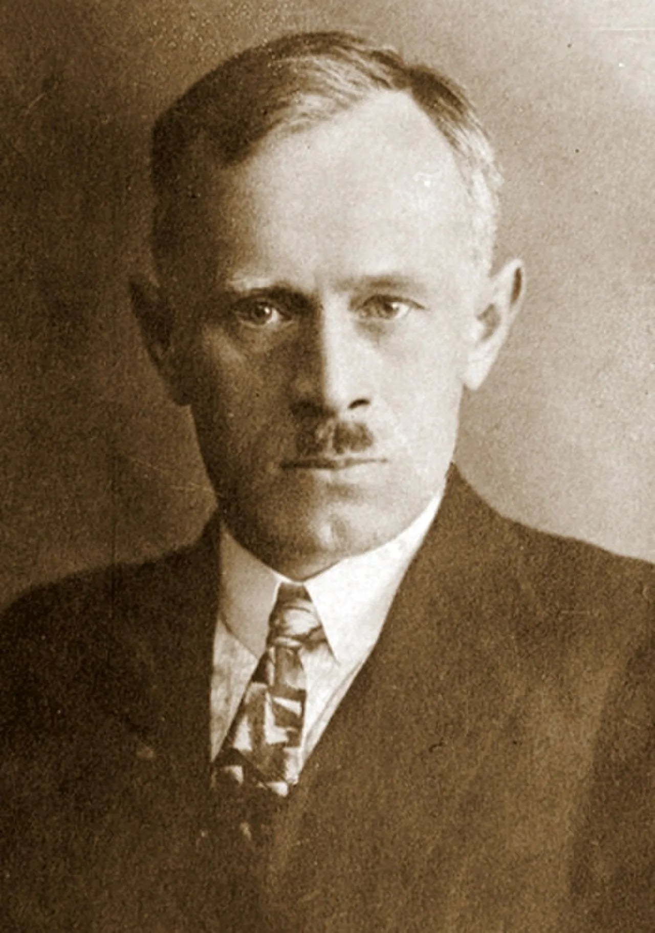 Portrait of Roman Rybarski (1887–1942) – memorial page