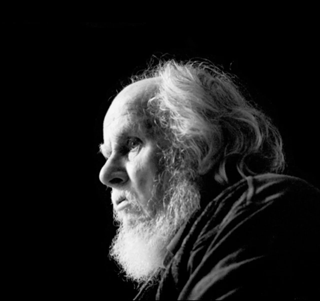 Portrait of Ron Davies (1921–2013) – memorial page