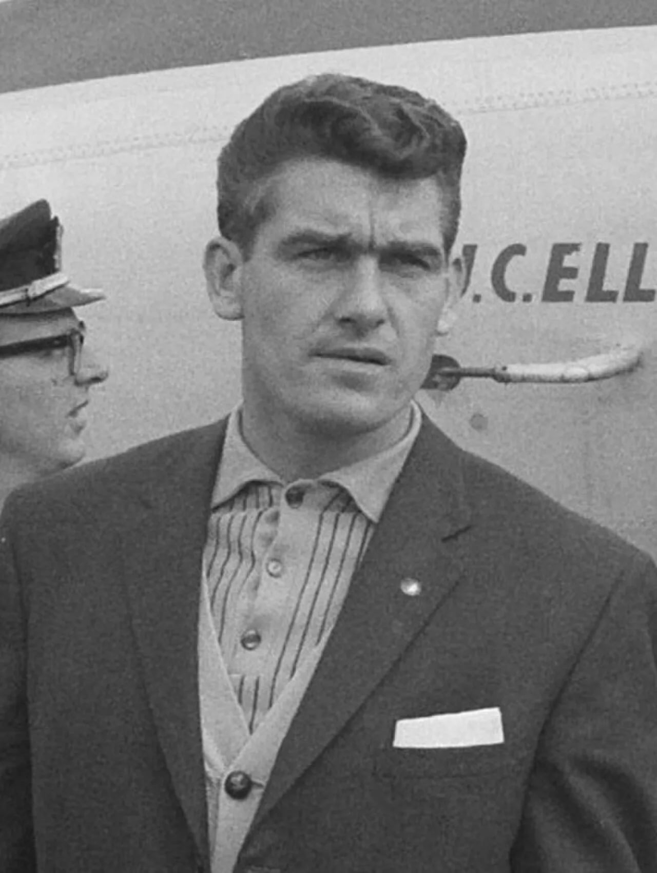 Portrait of Ron Henry (1934–2014) – memorial page