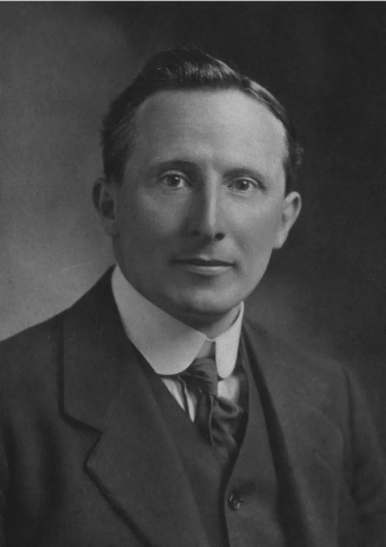 Porträt von Ronald Montagu Burrows (1867–1920) – Gedenkseite