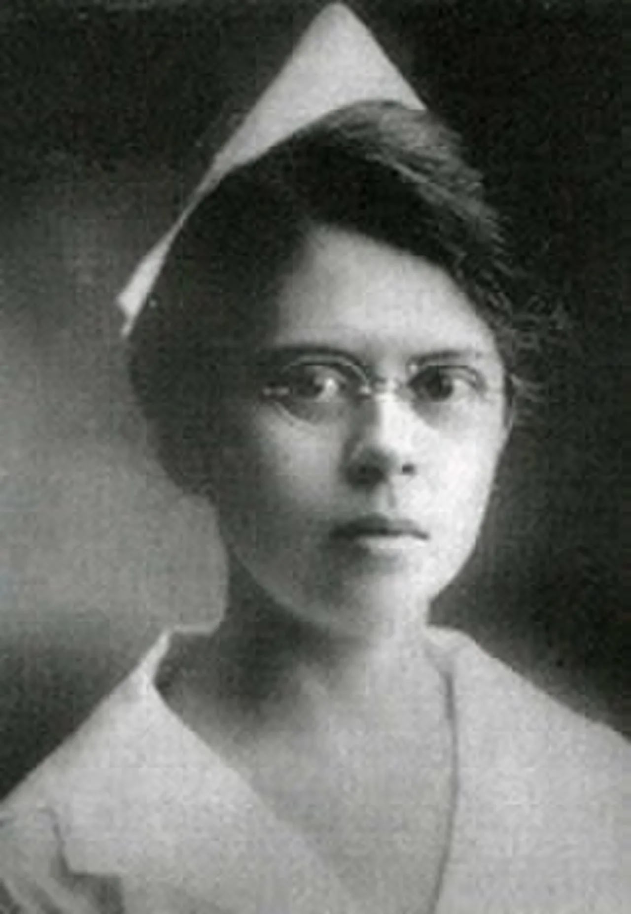 Portrait of Rosa González (1889–1981) – memorial page