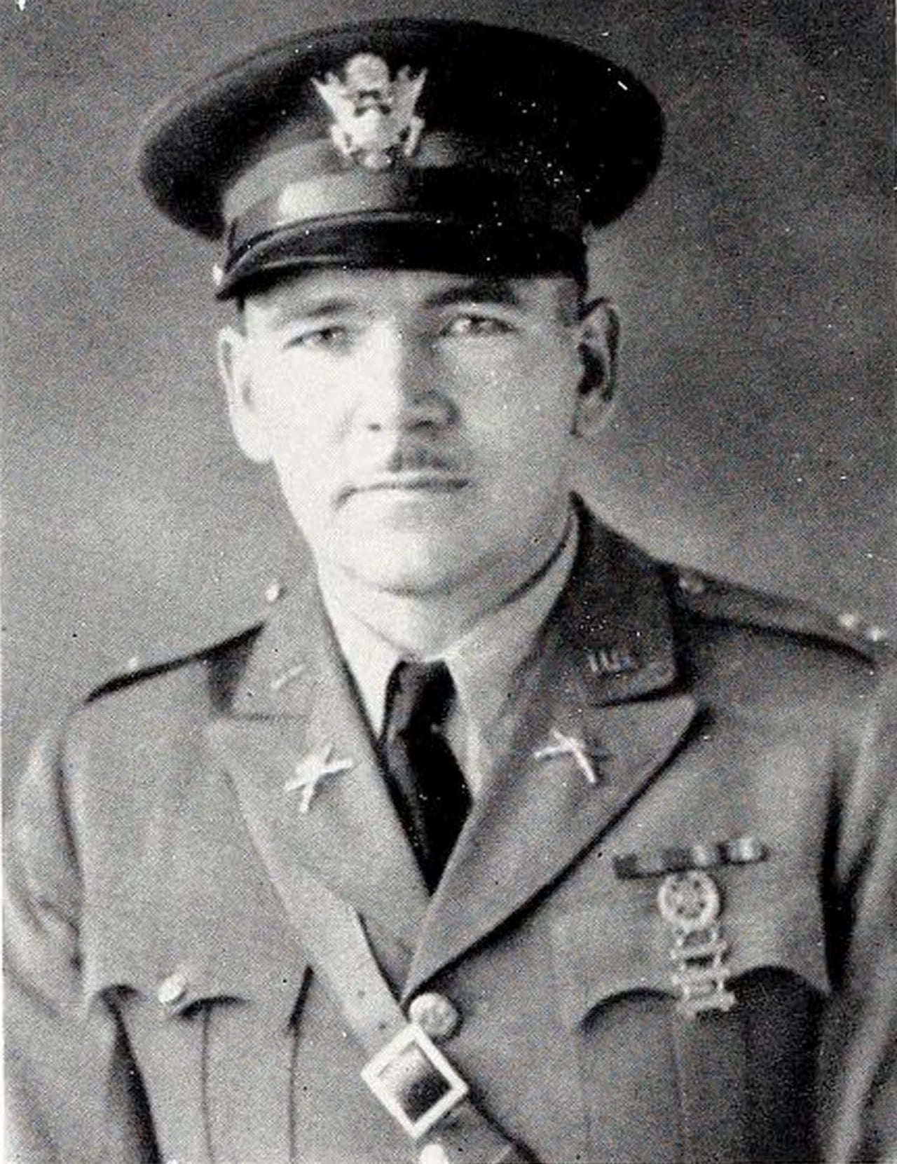 Portrait of Ross McKechnie (1895–1967) – memorial page