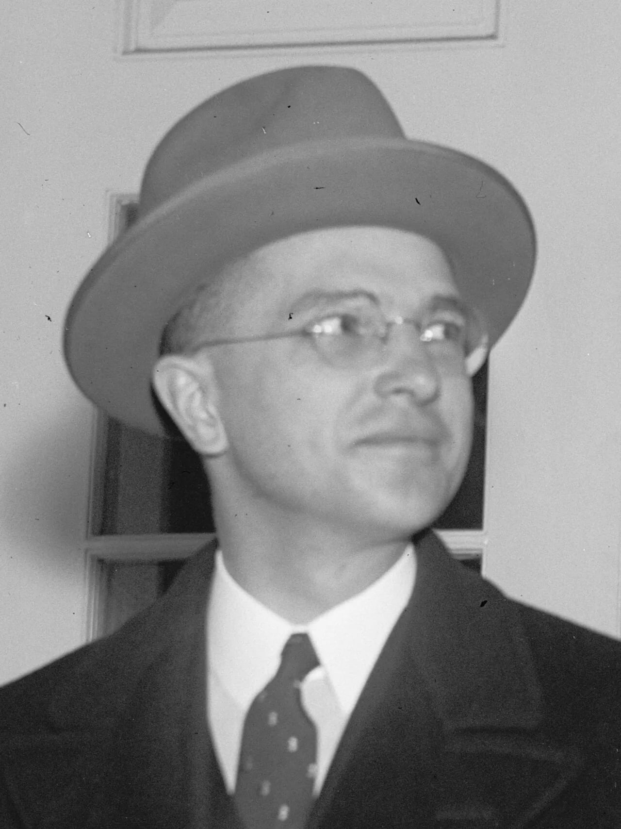 Portrait of Roswell Magill (1895–1963) – memorial page