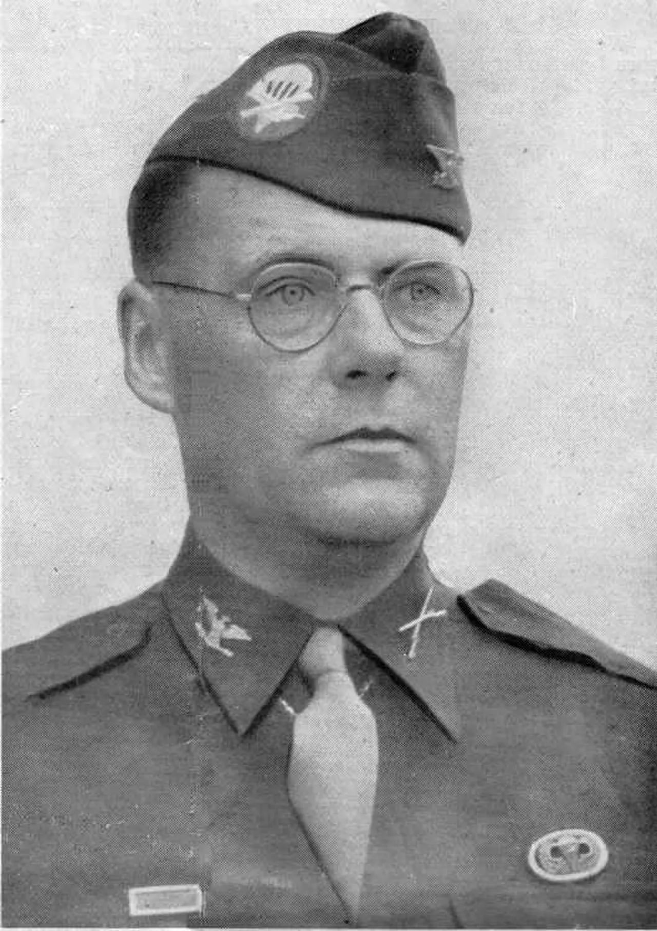 Porträt von Roy E. Lindquist (1907–1986) – Gedenkseite