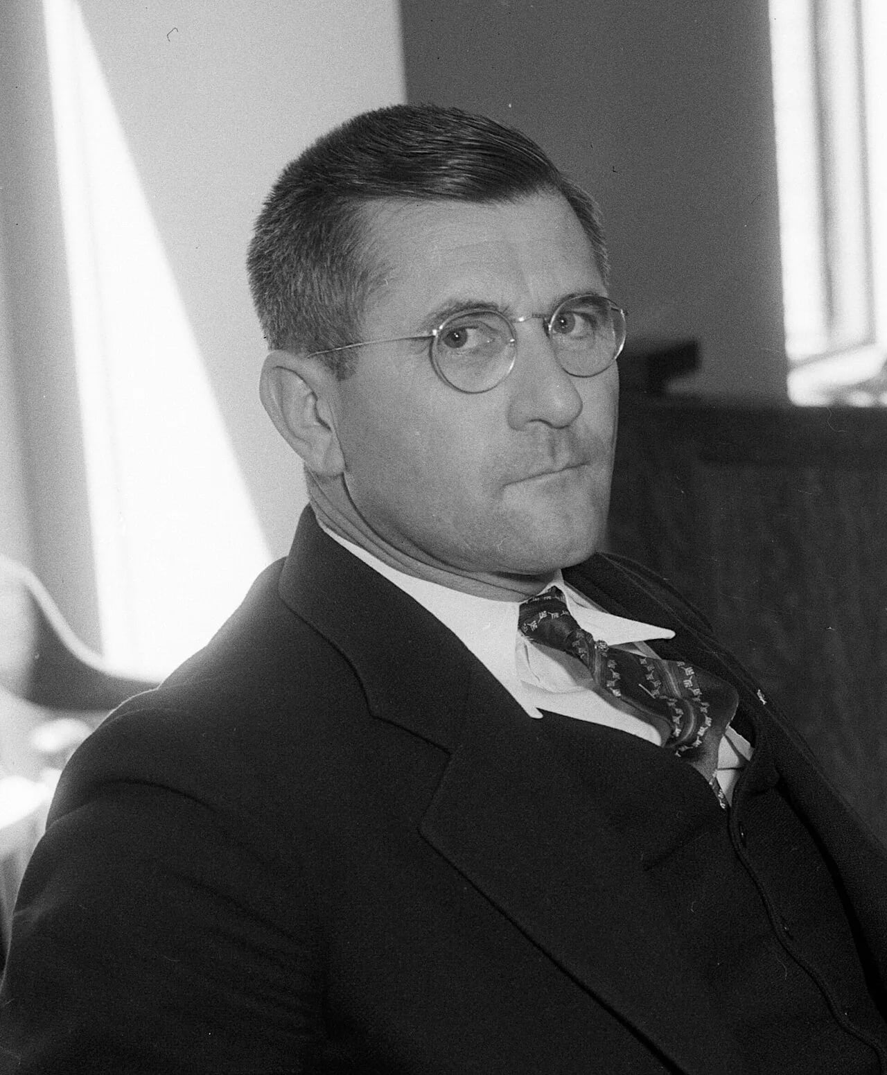 Portrait of Roy Edmund Steckel (1887–1950) – memorial page