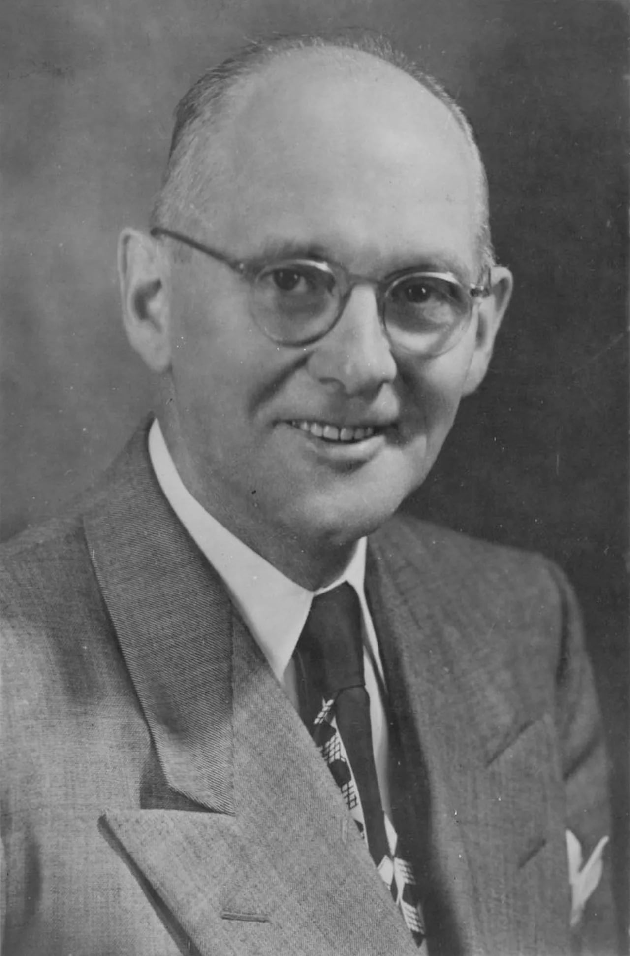 Portrait of Roy Knight (1891–1971) – memorial page