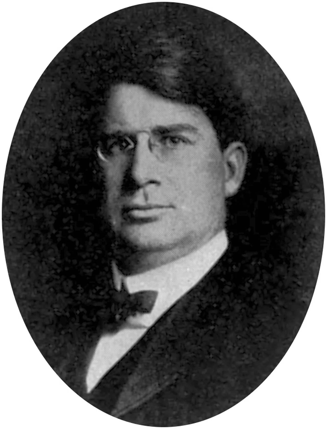 Portrait of Roy McCardell (1870–1940) – memorial page
