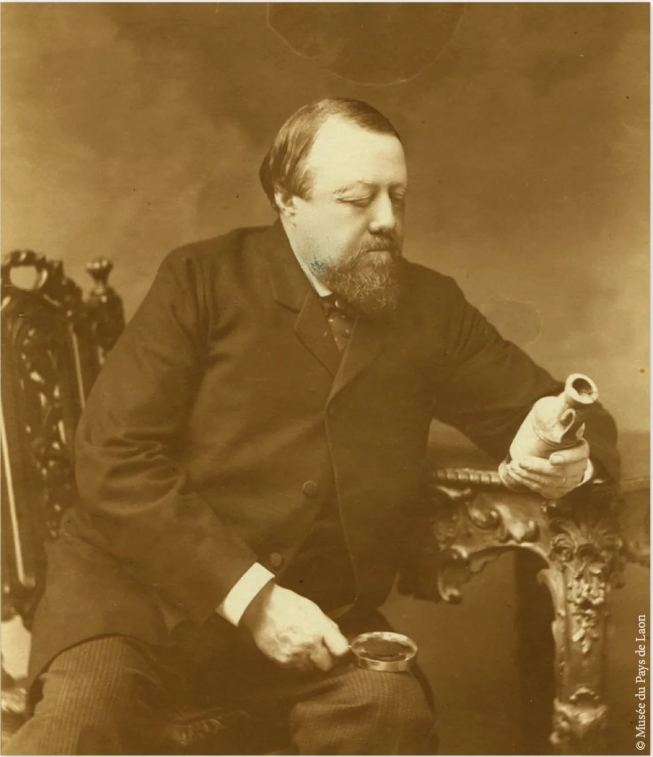 Porträt von Paul Marguerite de la Charlonie (1844–1921) – Gedenkseite