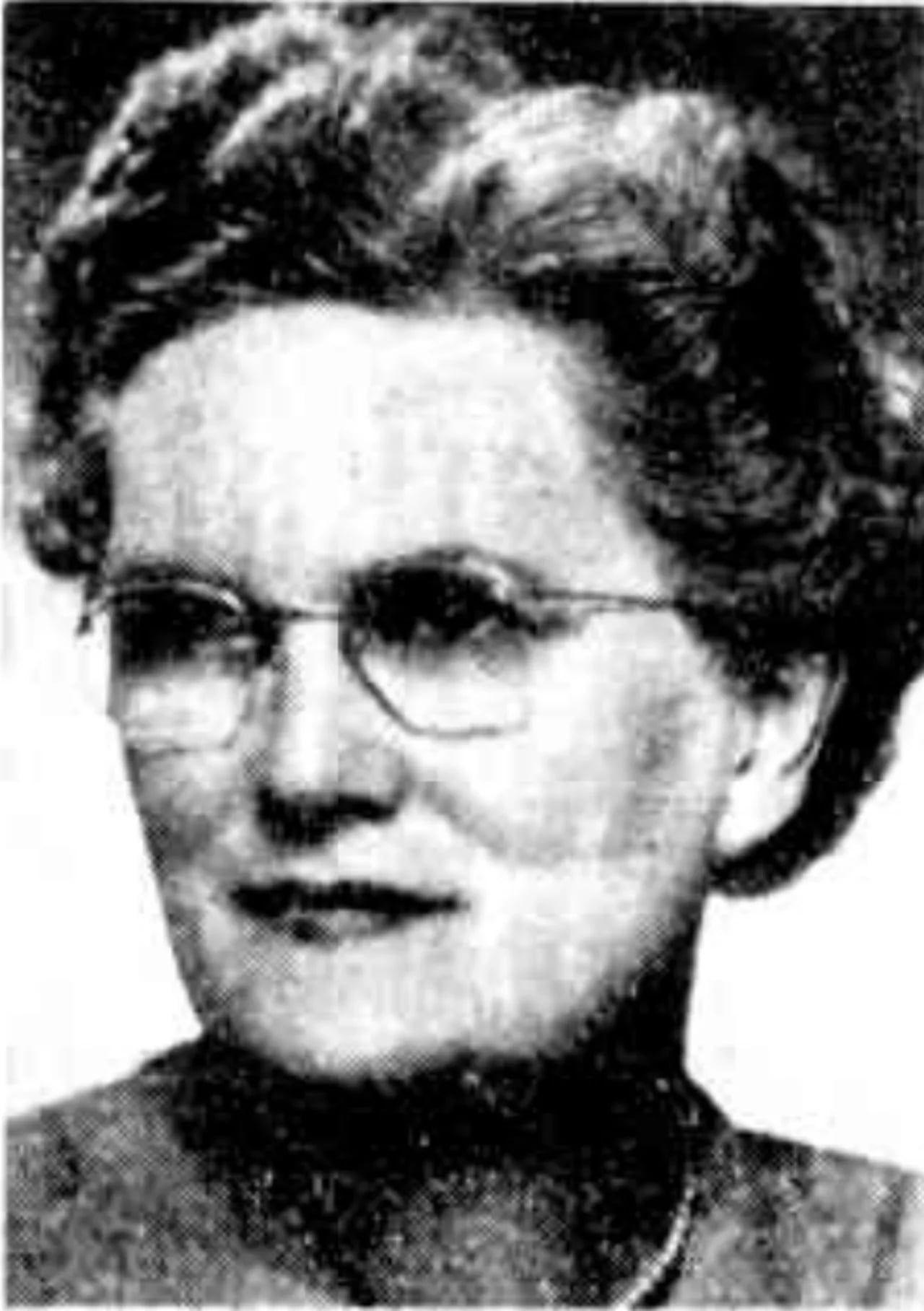 Portrait of Ruby Hutchison (1892–1974) – memorial page