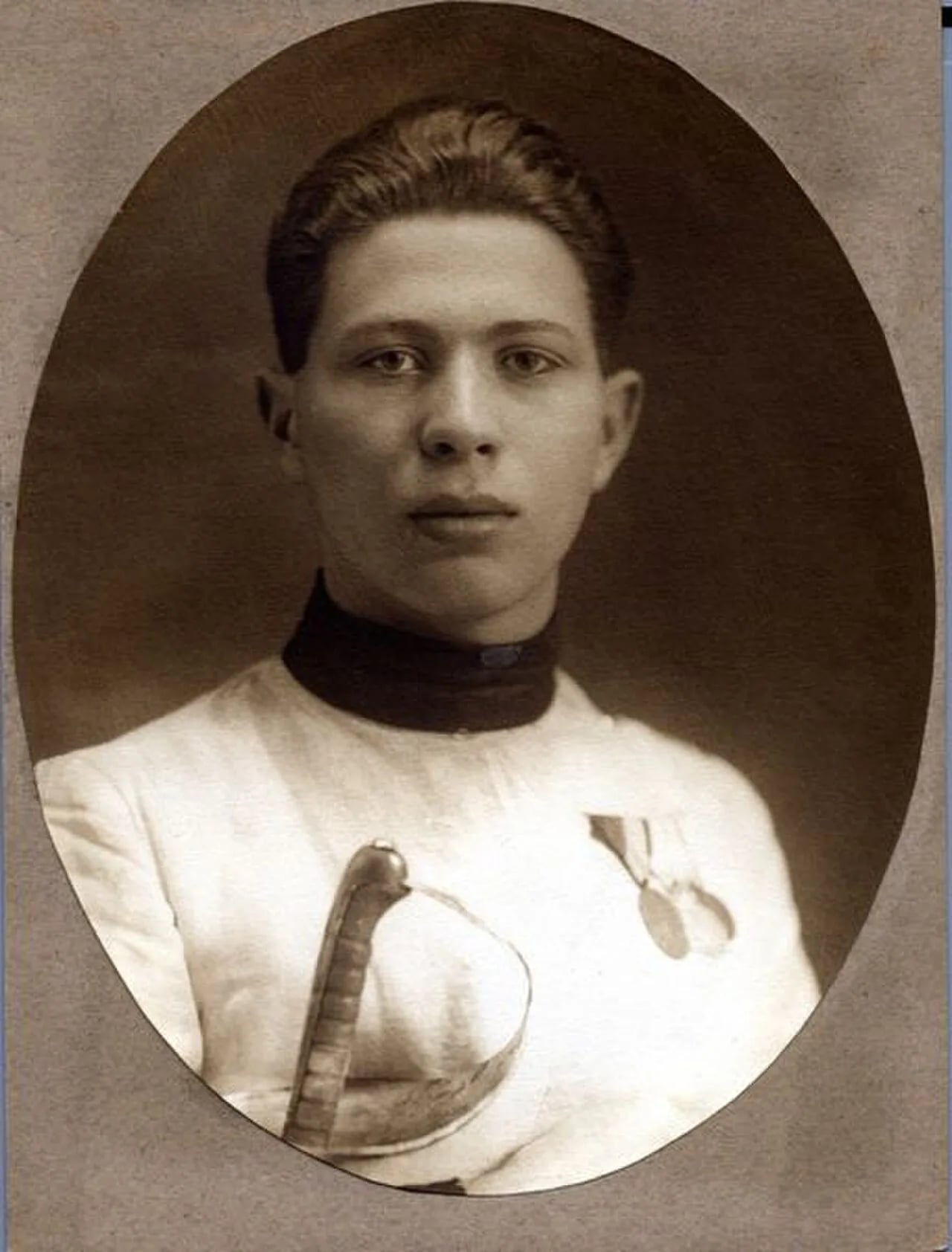Portrait of Attila Petschauer (1904–1943) – memorial page