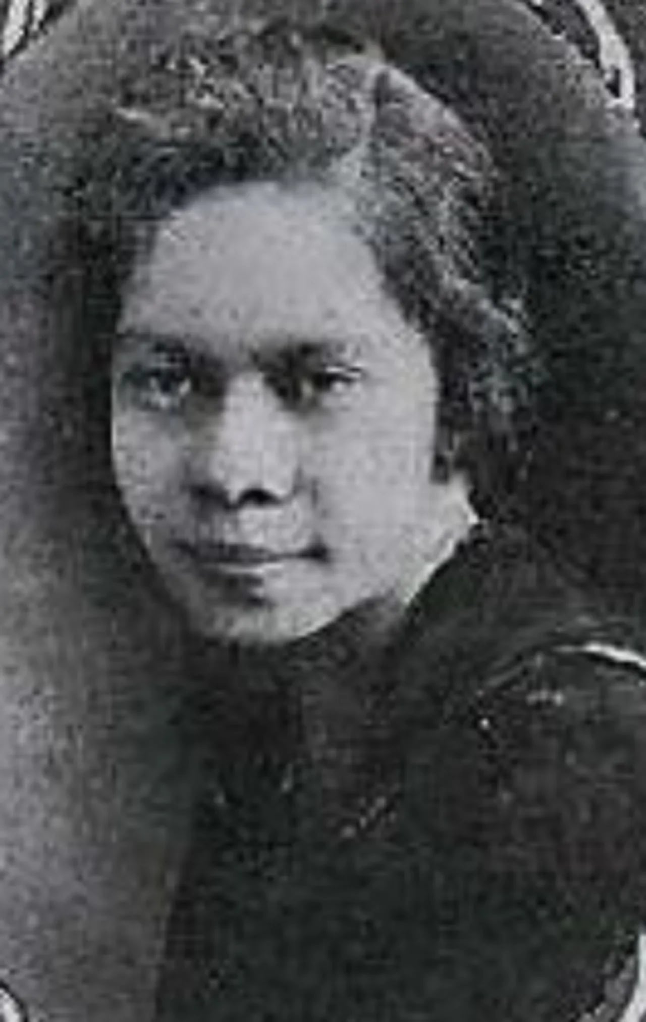 Portrait of Ruth Winifred Howard (1900–1997) – memorial page