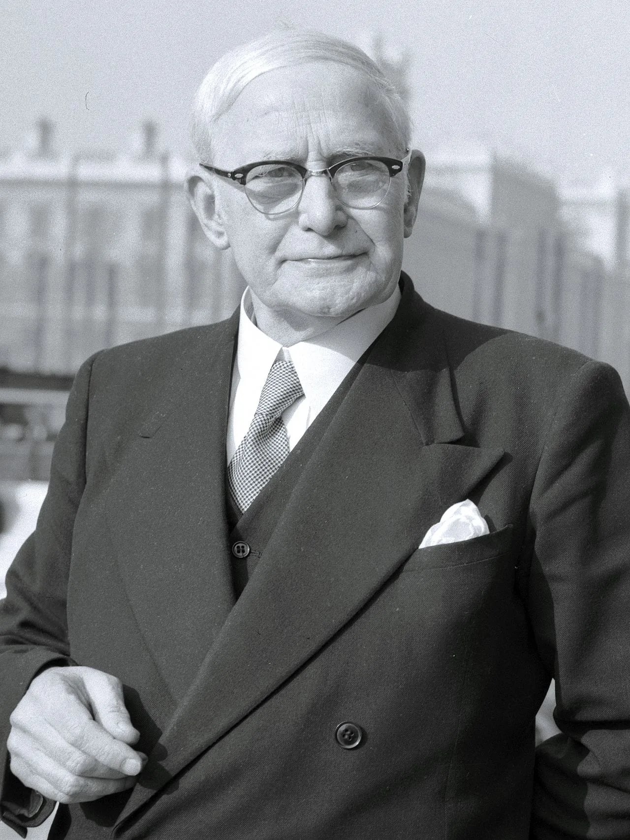 Porträt von S. O. Davies (1886–1972) – Gedenkseite