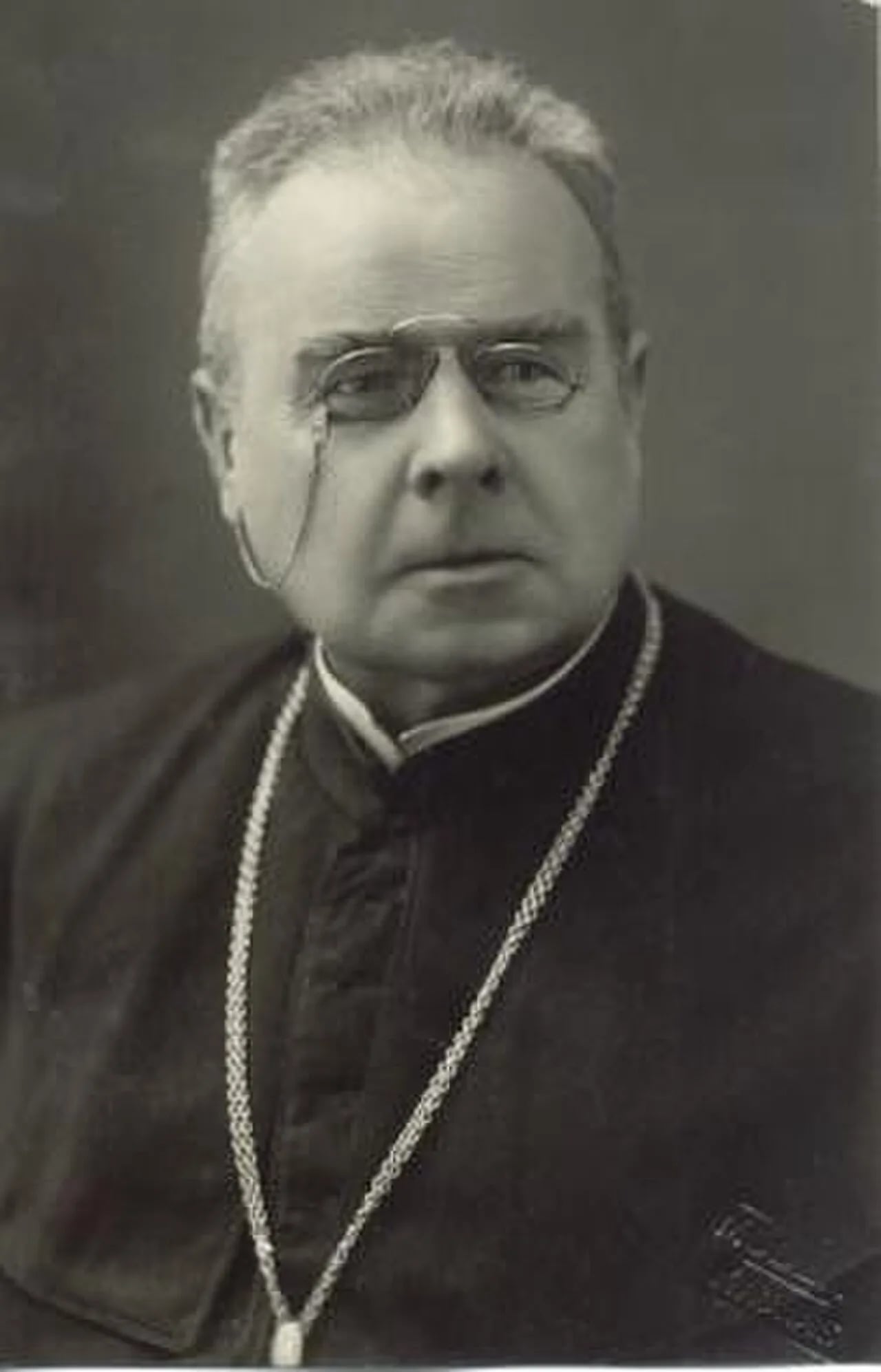Portrait of Maironis (1862–1932) – memorial page