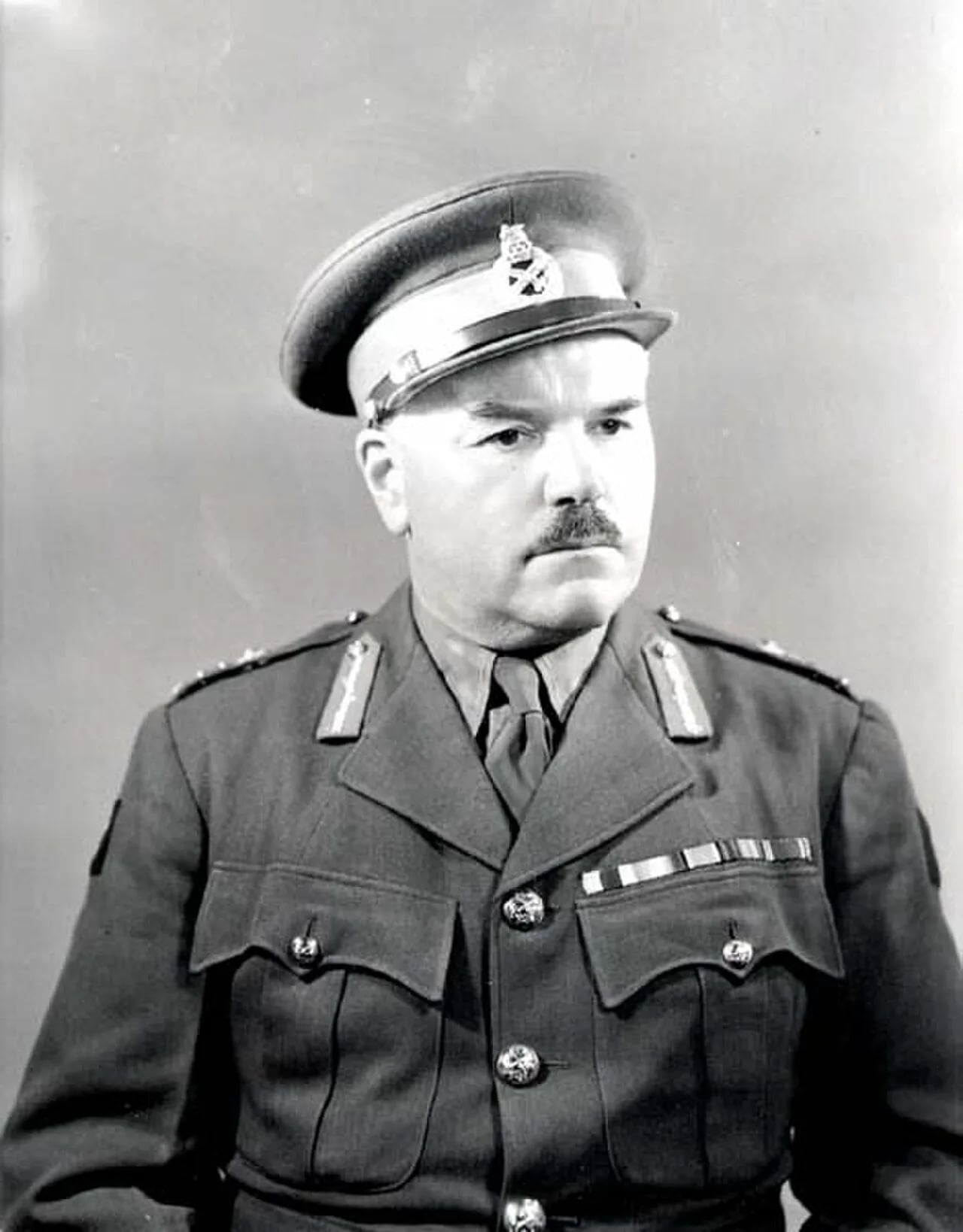 Portrait of John Hamilton Roberts (1895–1962) – memorial page
