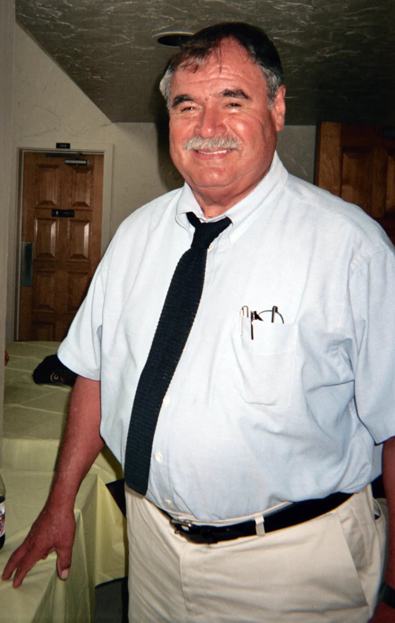 Porträt von Sal Castro (1933–2013) – Gedenkseite