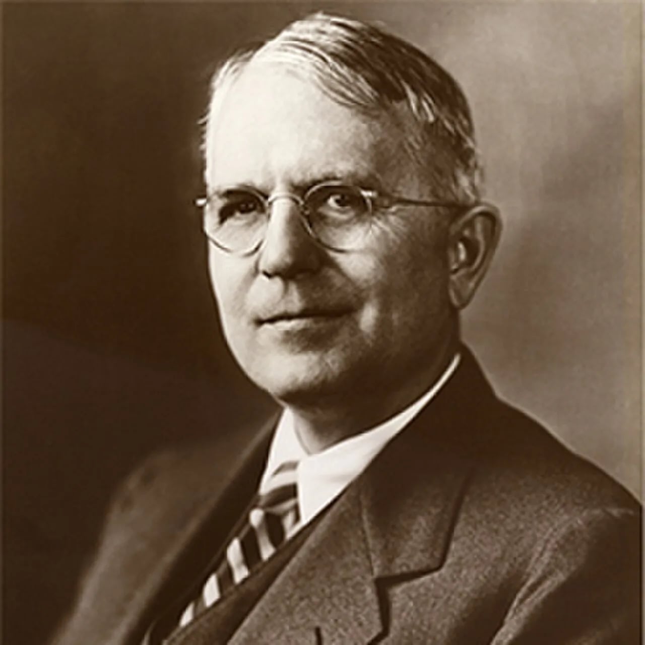 Porträt von Sam Bass Warner (1889–1979) – Gedenkseite