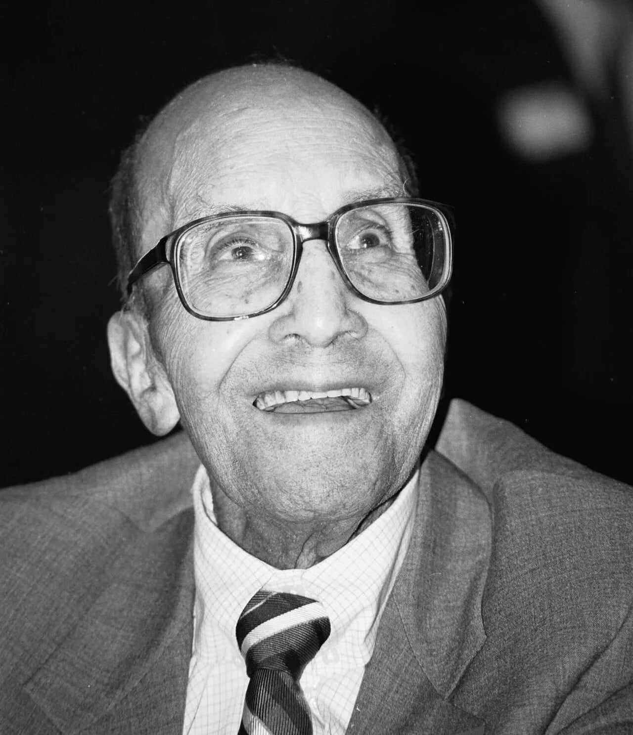 Portrait of Sam Lacy (1903–2003) – memorial page