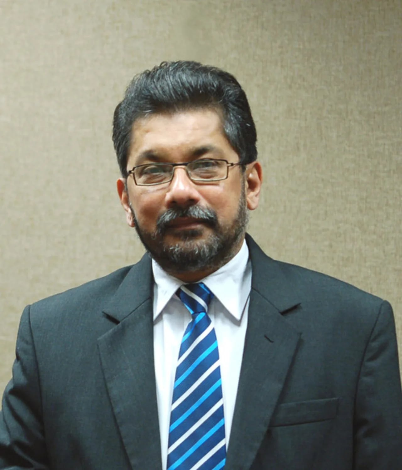 Porträt von Saman Kelegama (1959–2017) – Gedenkseite