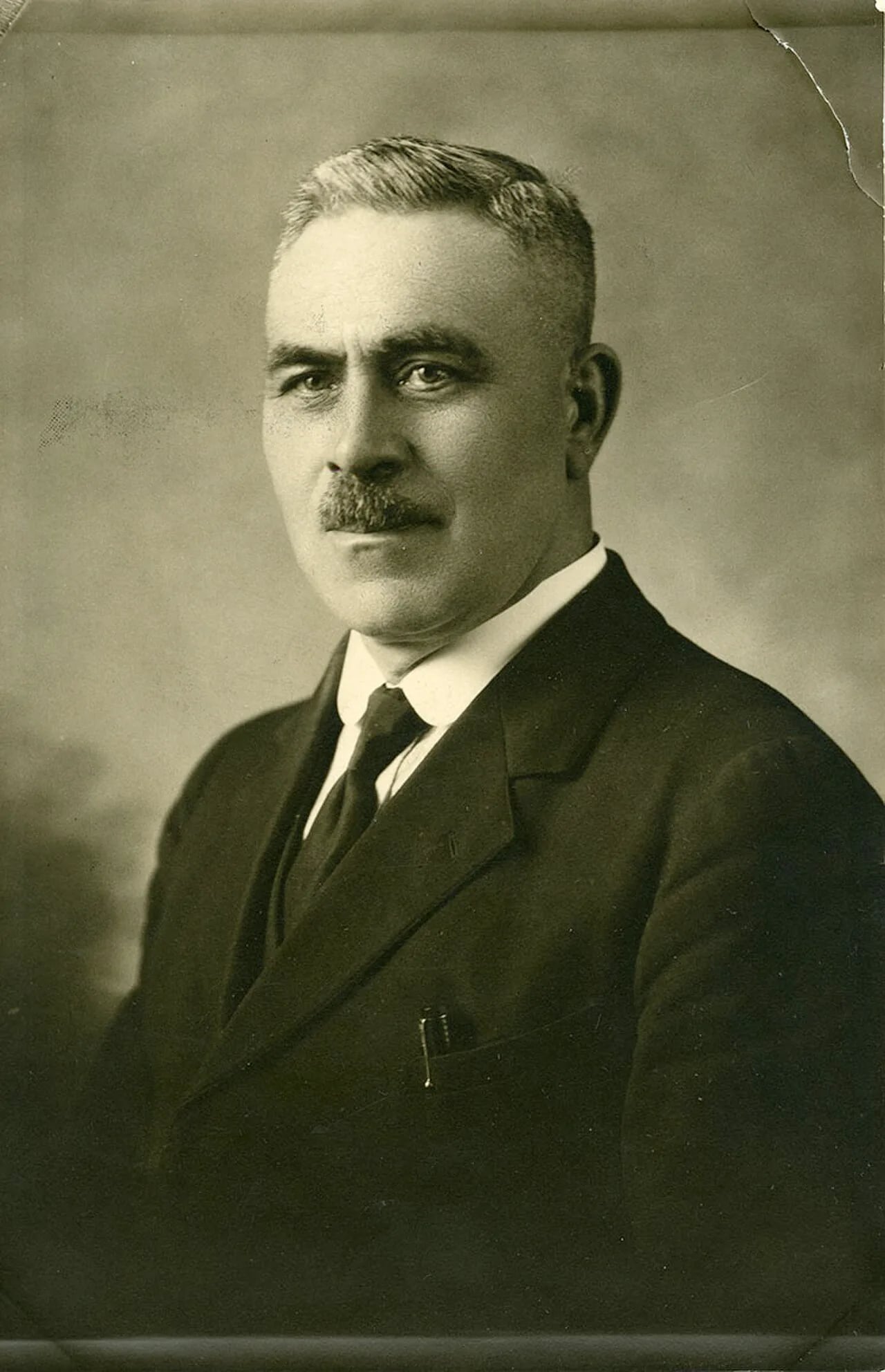 Portrait of Samuel Brown (1872–1962) – memorial page
