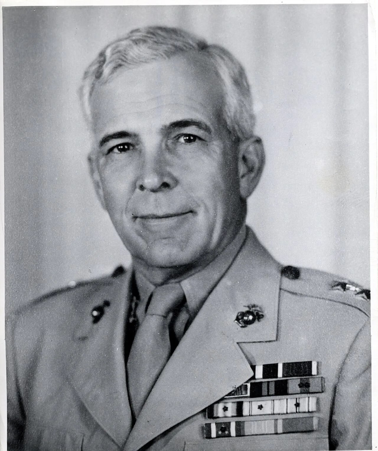 Portrait of Samuel L. Howard (1891–1960) – memorial page