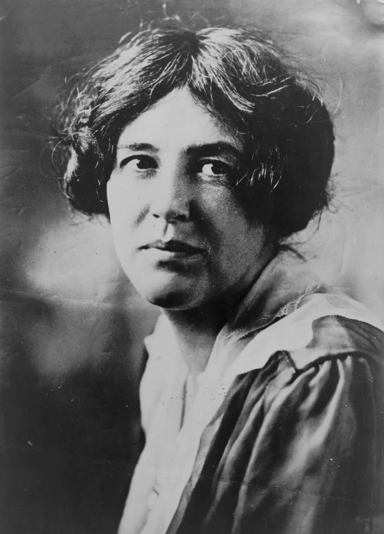 Portrait of Sara Bard Field (1882–1974) – memorial page