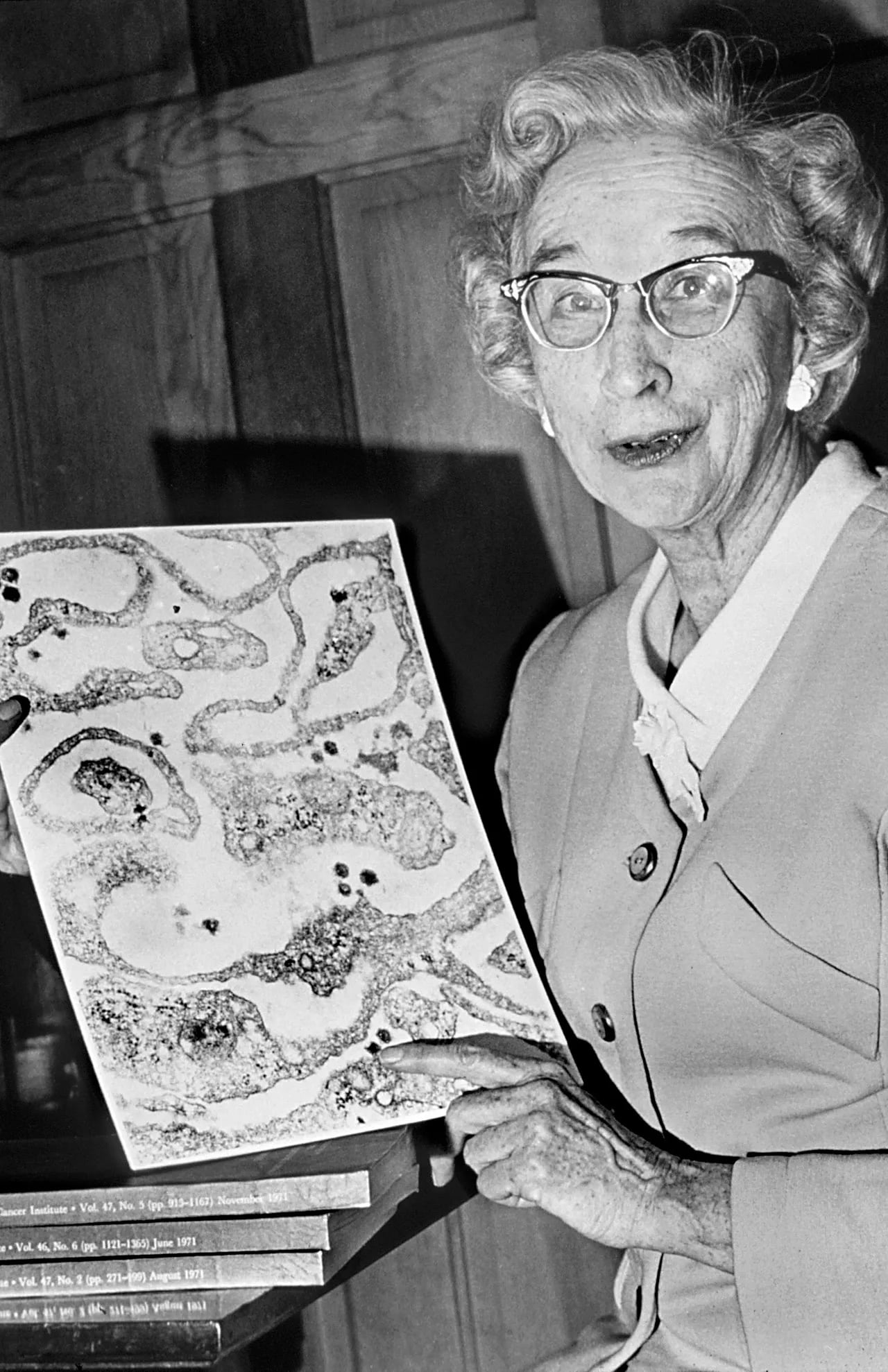Portrait of Sarah Stewart (1905–1976) – memorial page