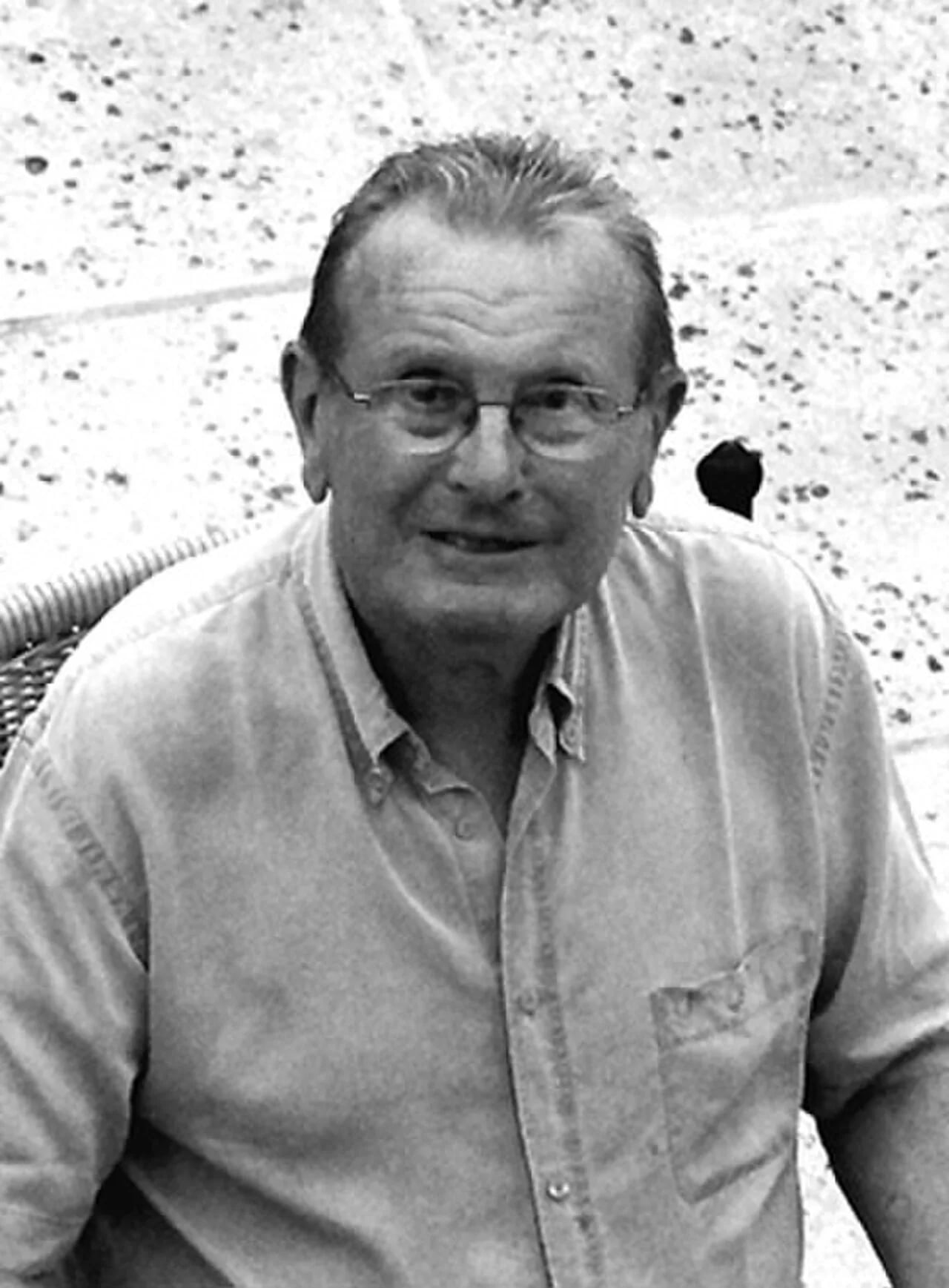 Portrait of Gilles Perrault (1931–2023) – memorial page