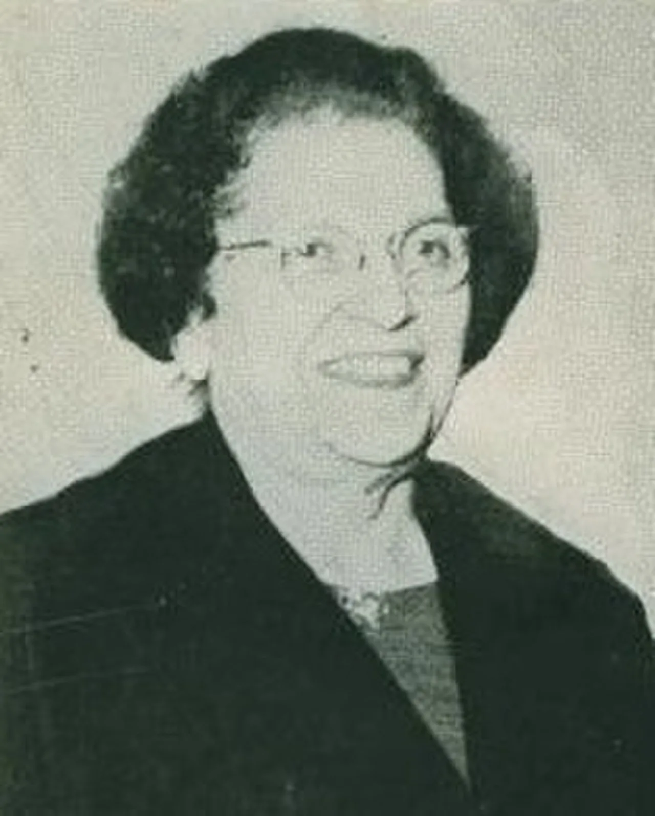 Porträt von Sediqeh Dowlatabadi (1882–1961) – Gedenkseite