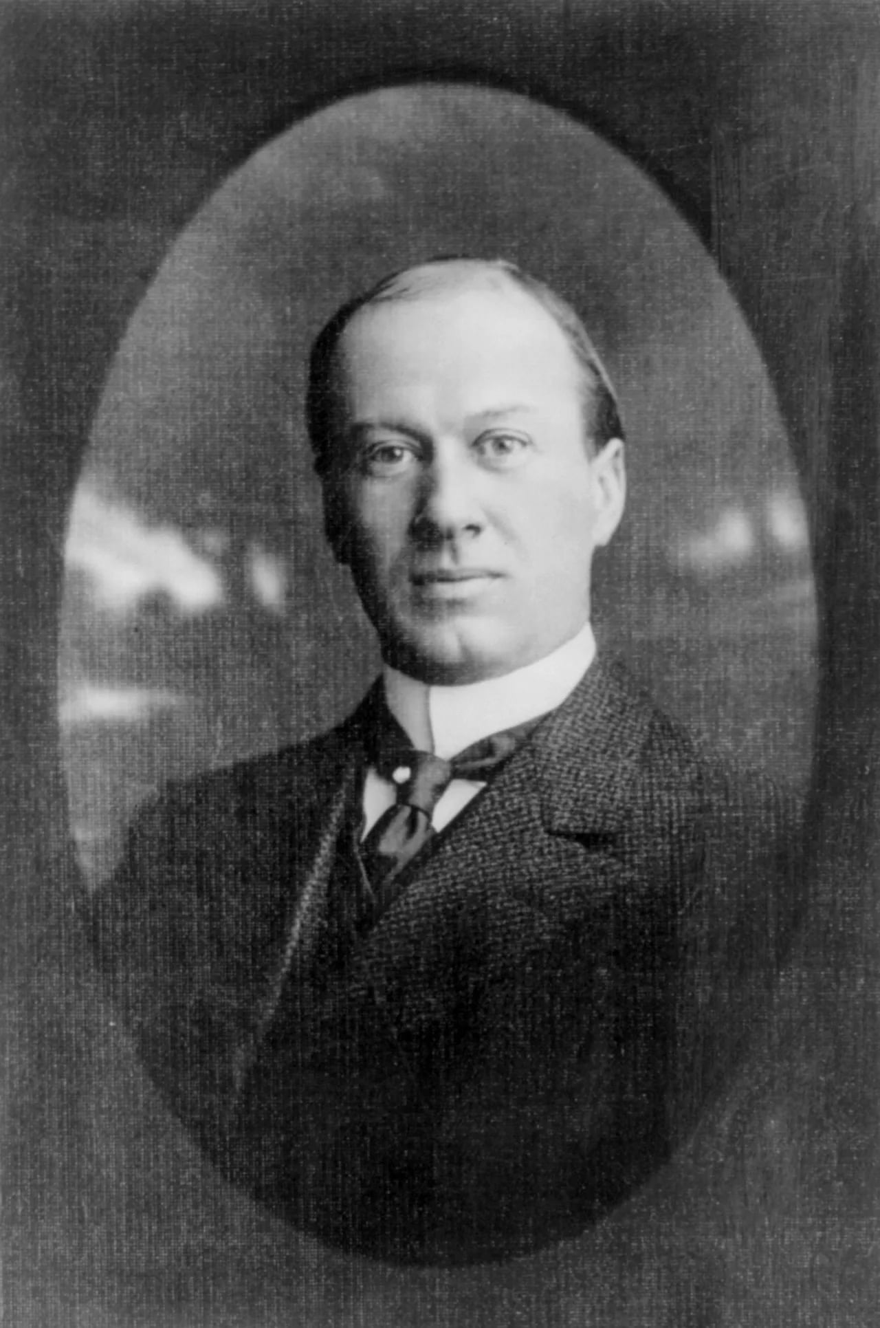 Portrait of Alfred I. du Pont (1864–1935) – memorial page
