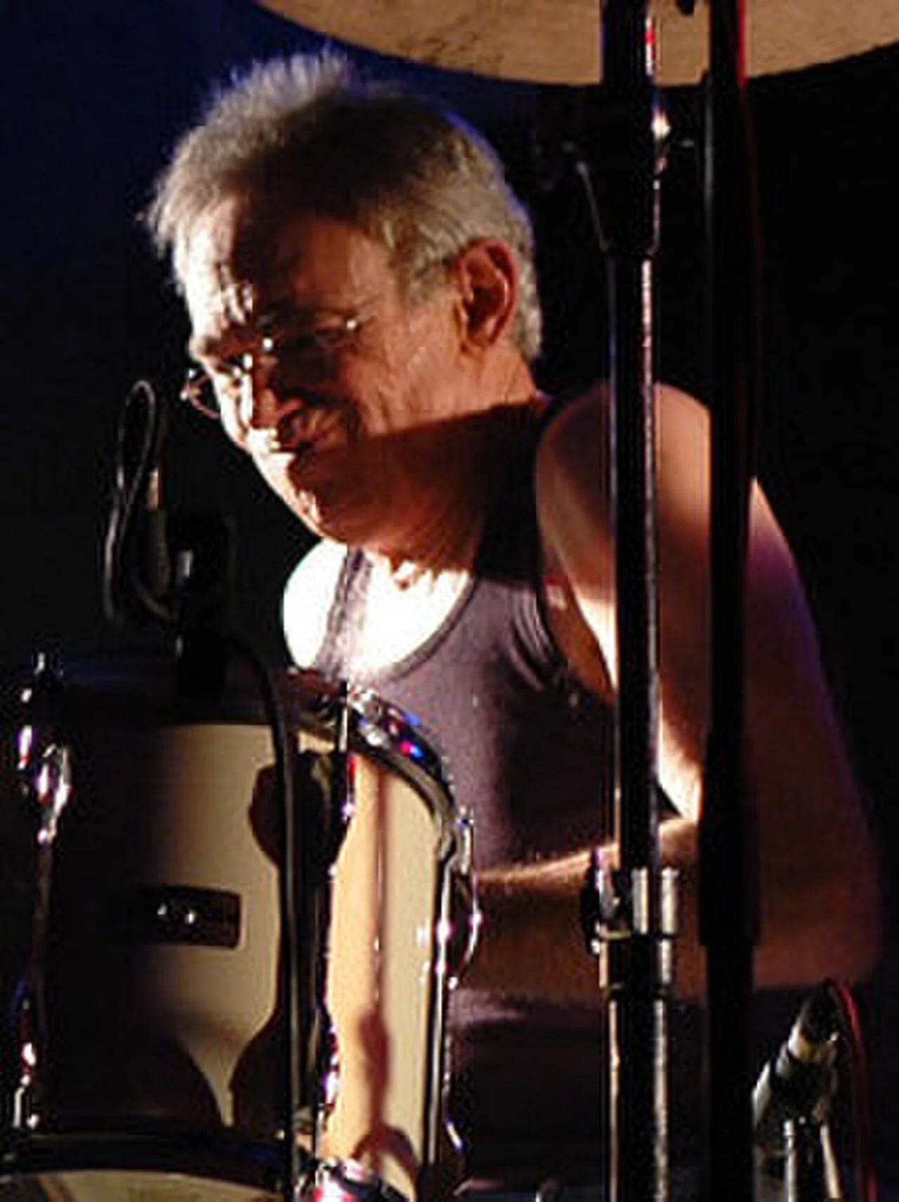 Porträt von Ron Bushy (1941–2021) – Gedenkseite